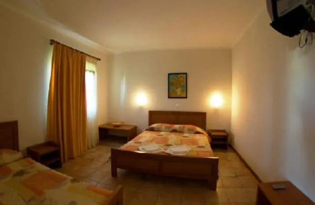 Photo of the whole room, Bed in Gi Ga Mar