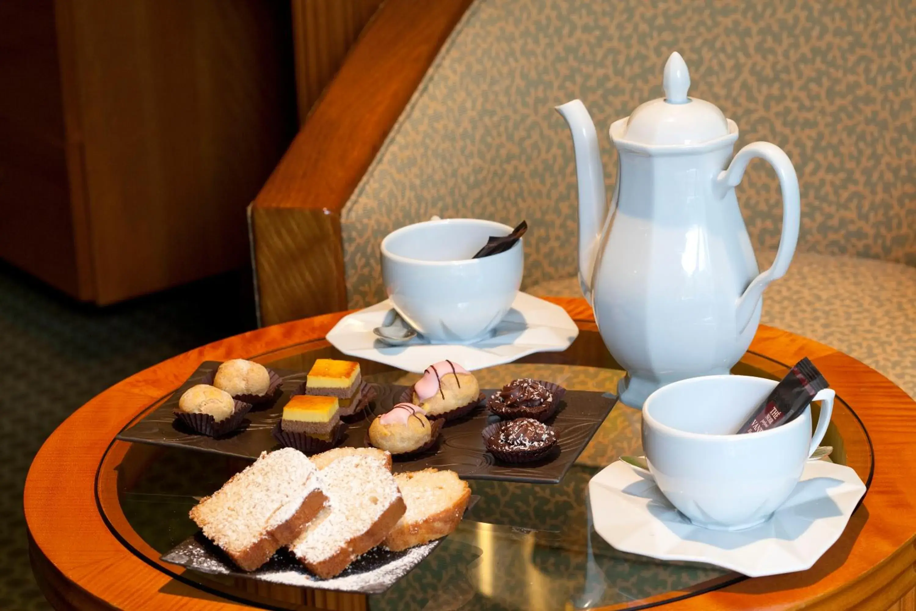 Food and drinks in Logis La Source Bleue Food and drinks in Logis La Source Bleue