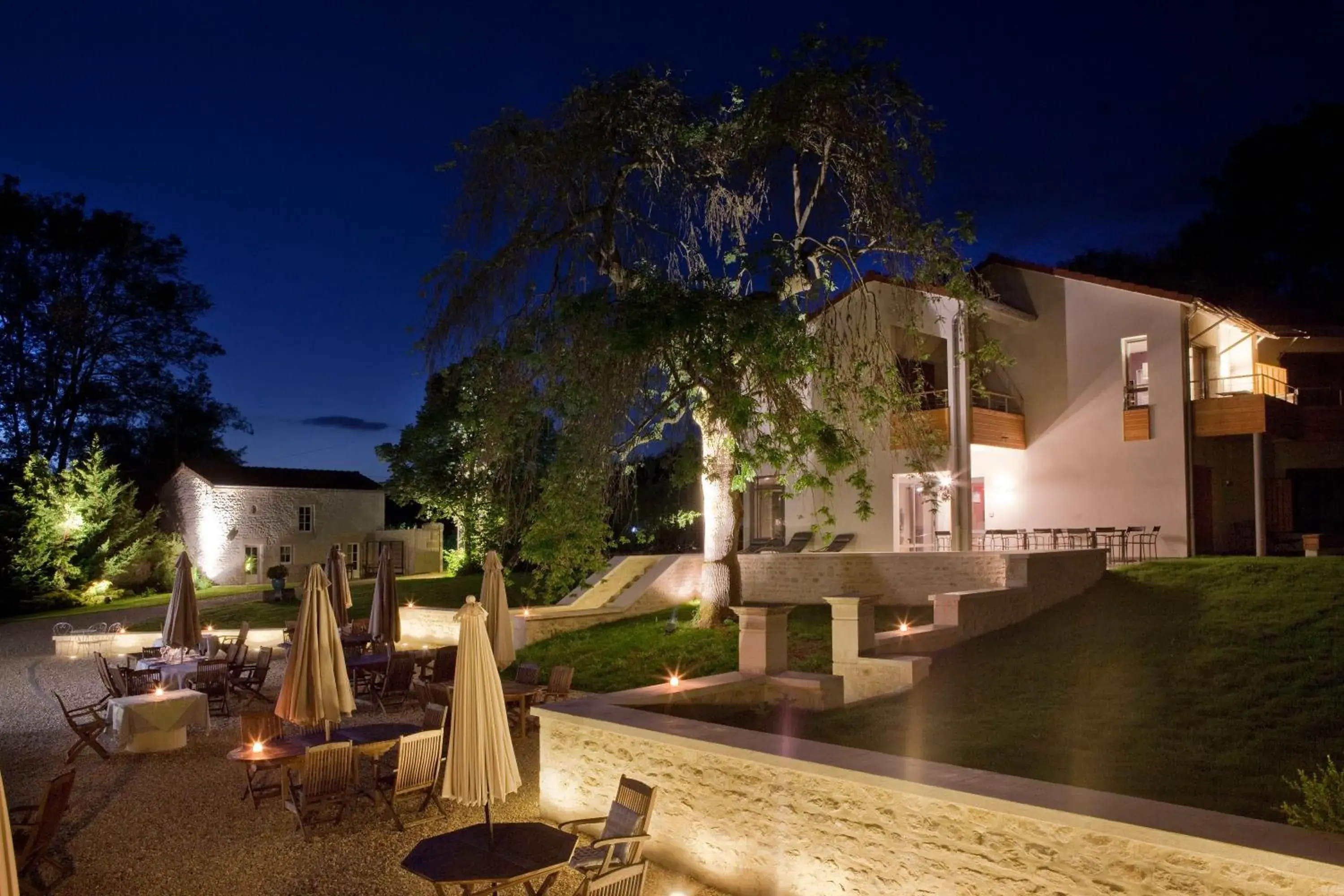 Facade/entrance in Logis La Source Bleue Facade/entrance in Logis La Source Bleue