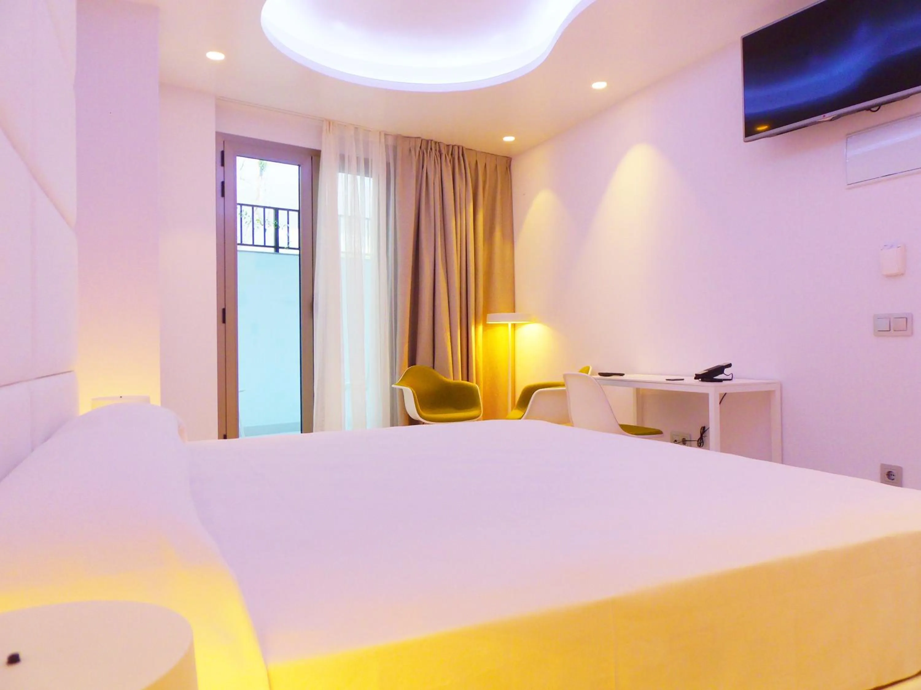 TV and multimedia, Bed in Hotel Boutique La Mar - Adults Only