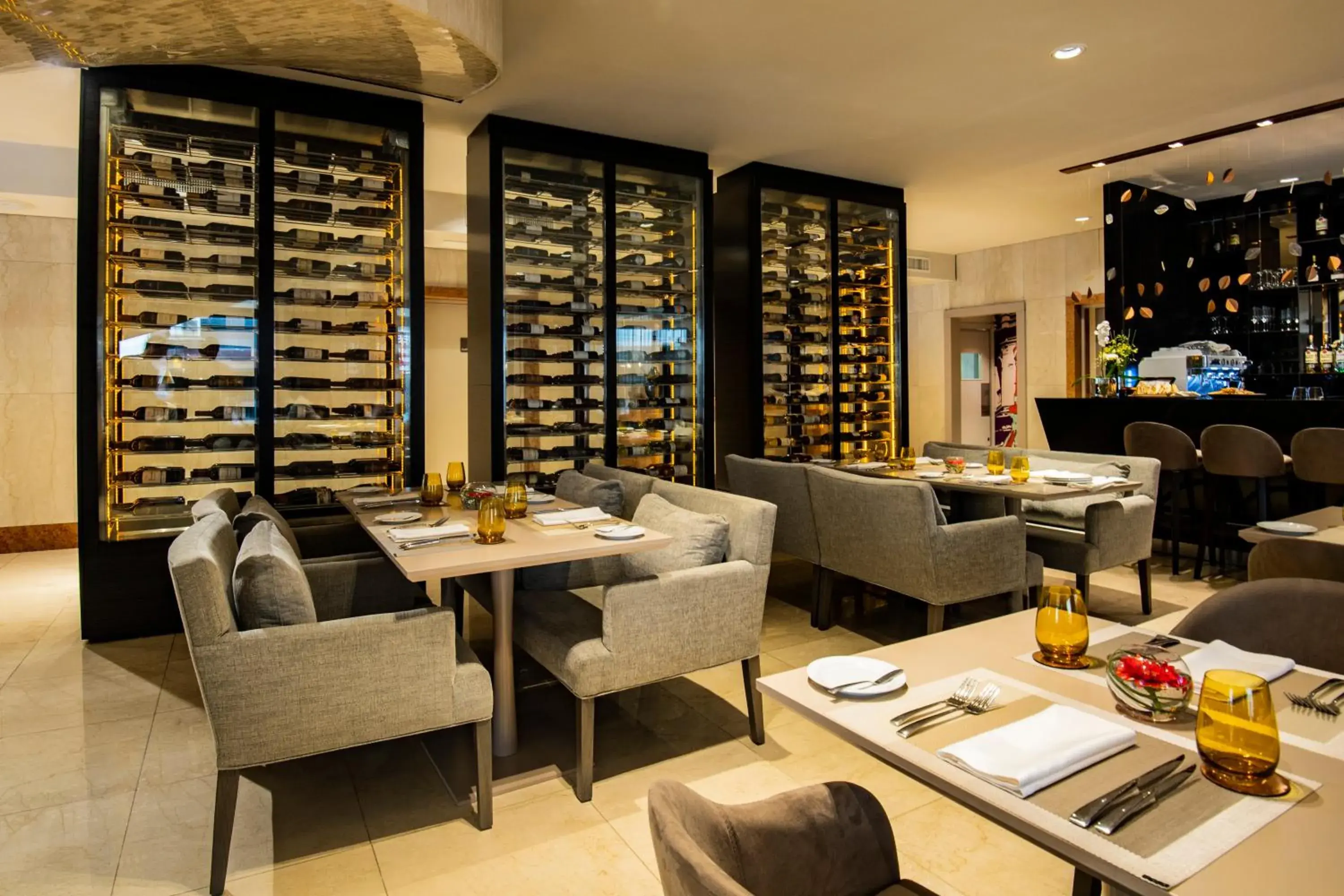 Restaurant/places to eat in Hotel Grand Brizo Buenos Aires Restaurant/places to eat in Hotel Grand Brizo Buenos Aires