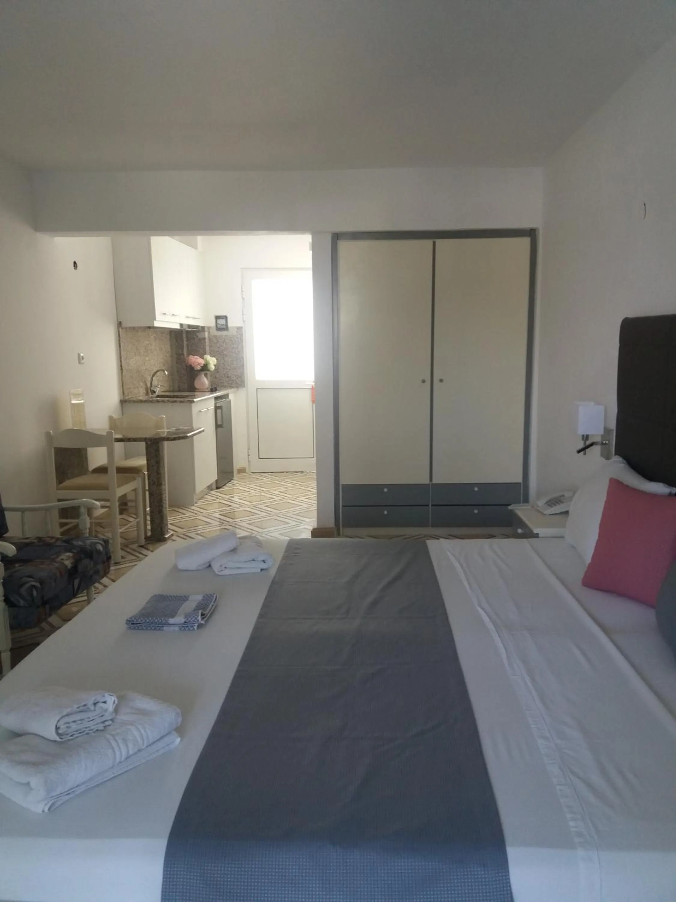 Patio, Bed in Pegasus Hotel