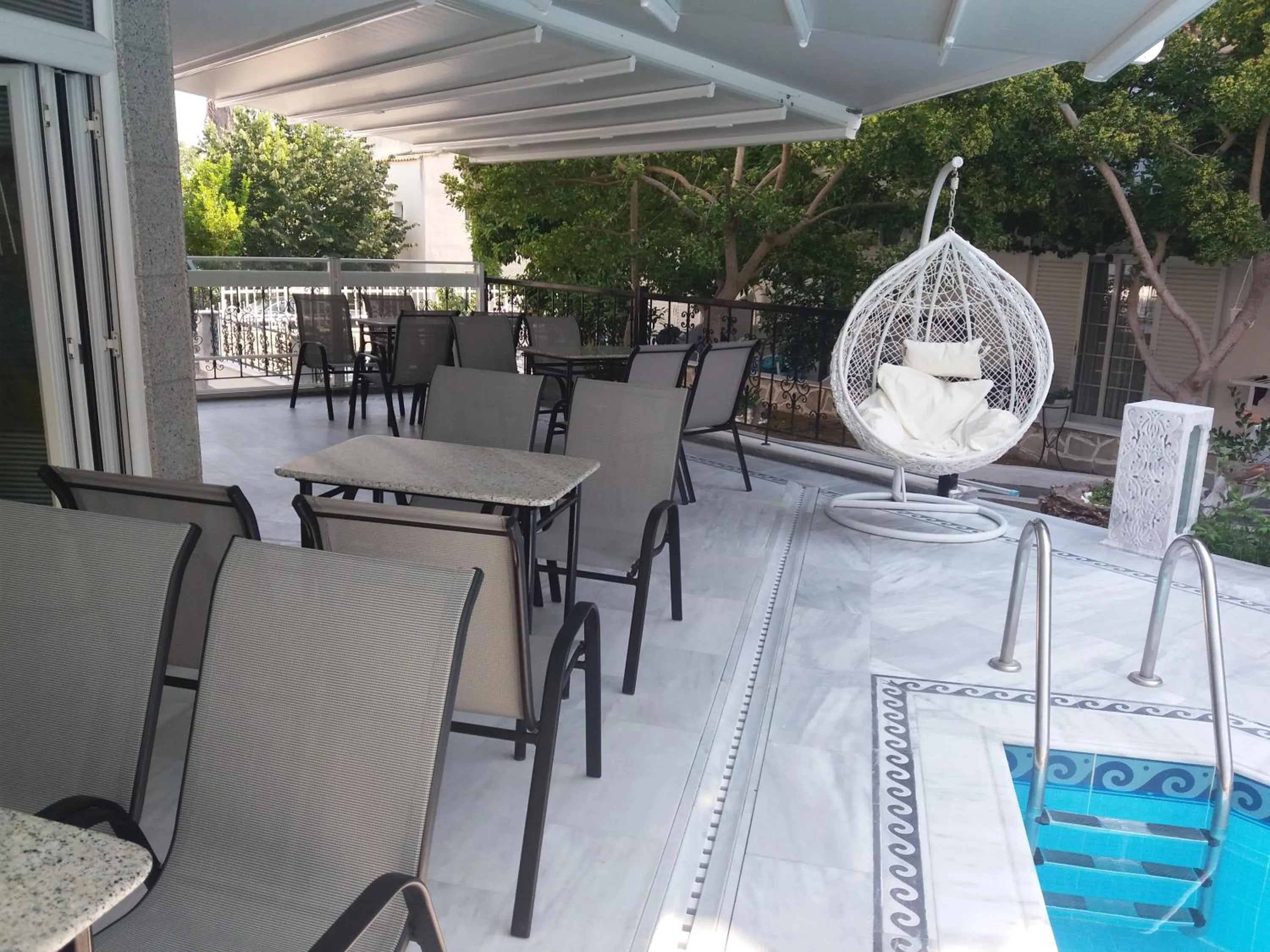 Pegasus Hotel