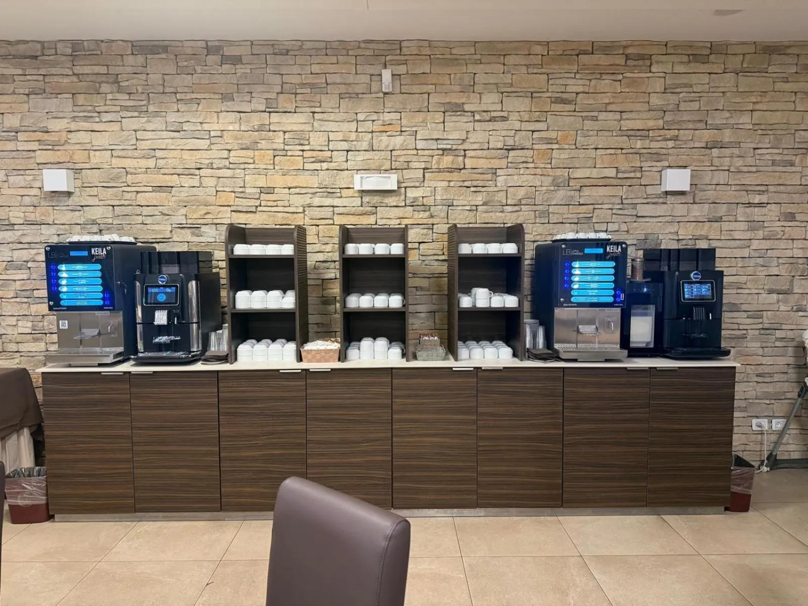 Breakfast in Ele Green Park Hotel Pamphili