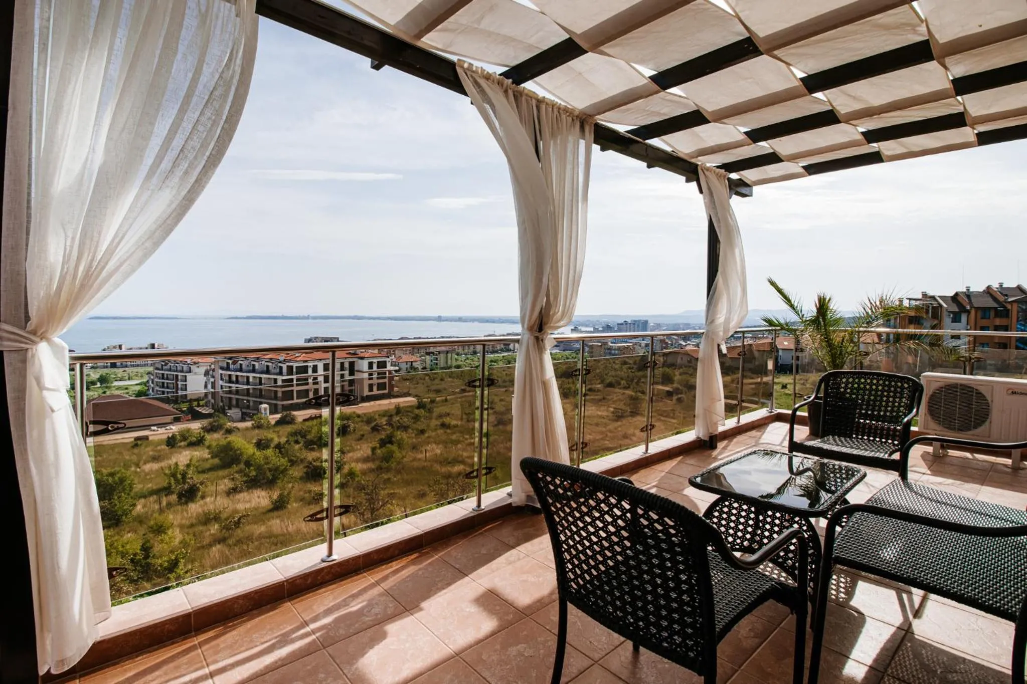 Red Iguana Hotel