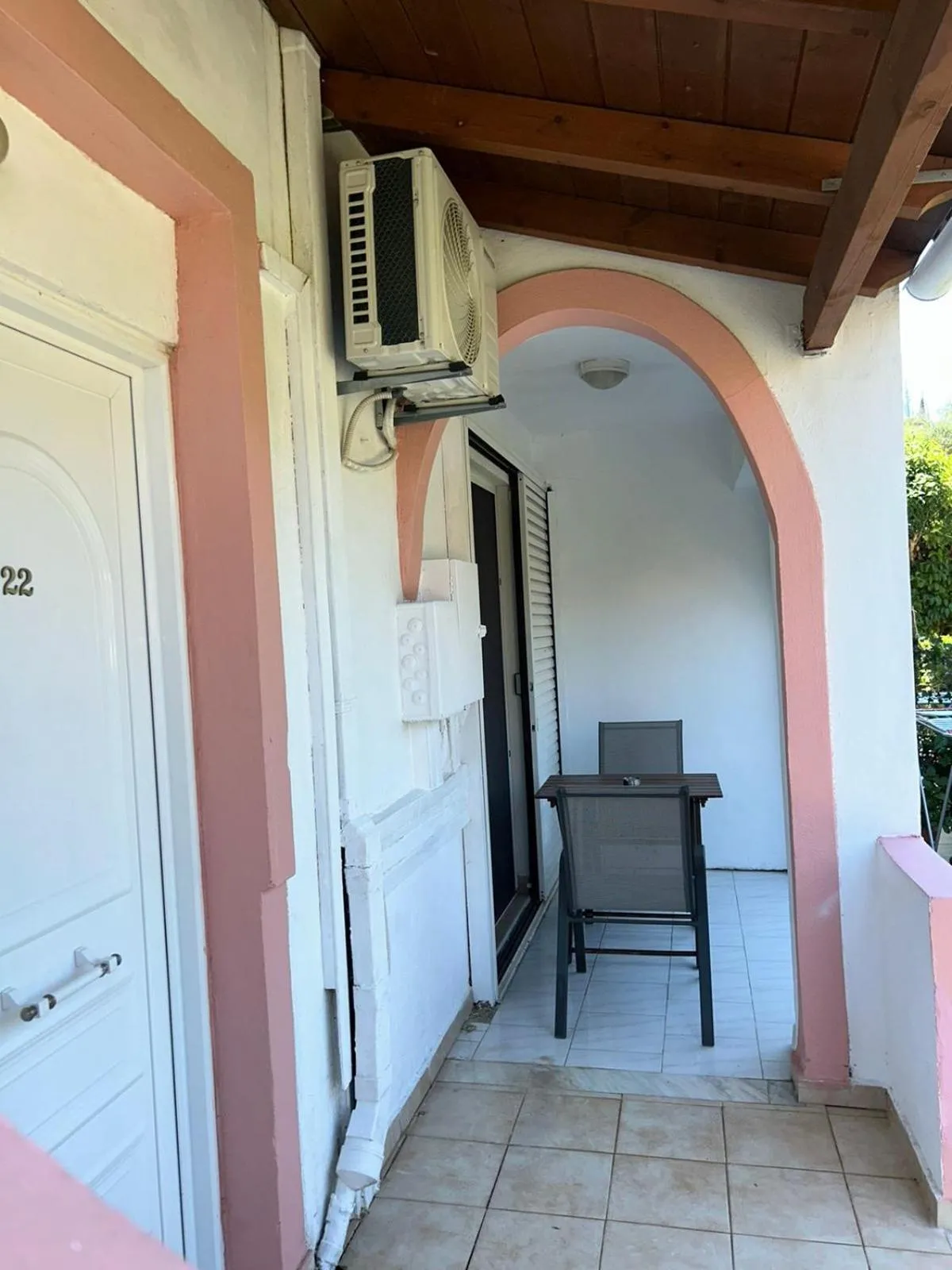 Villa Avra