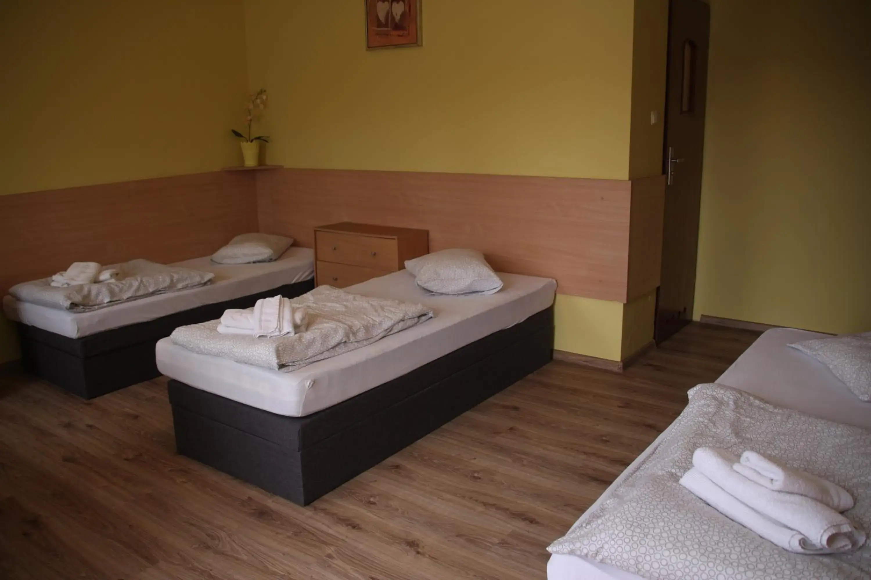 Triple Room in Zajazd Pod Kominkiem - Brzoza koło Torunia Triple Room in Zajazd Pod Kominkiem - Brzoza koło Torunia