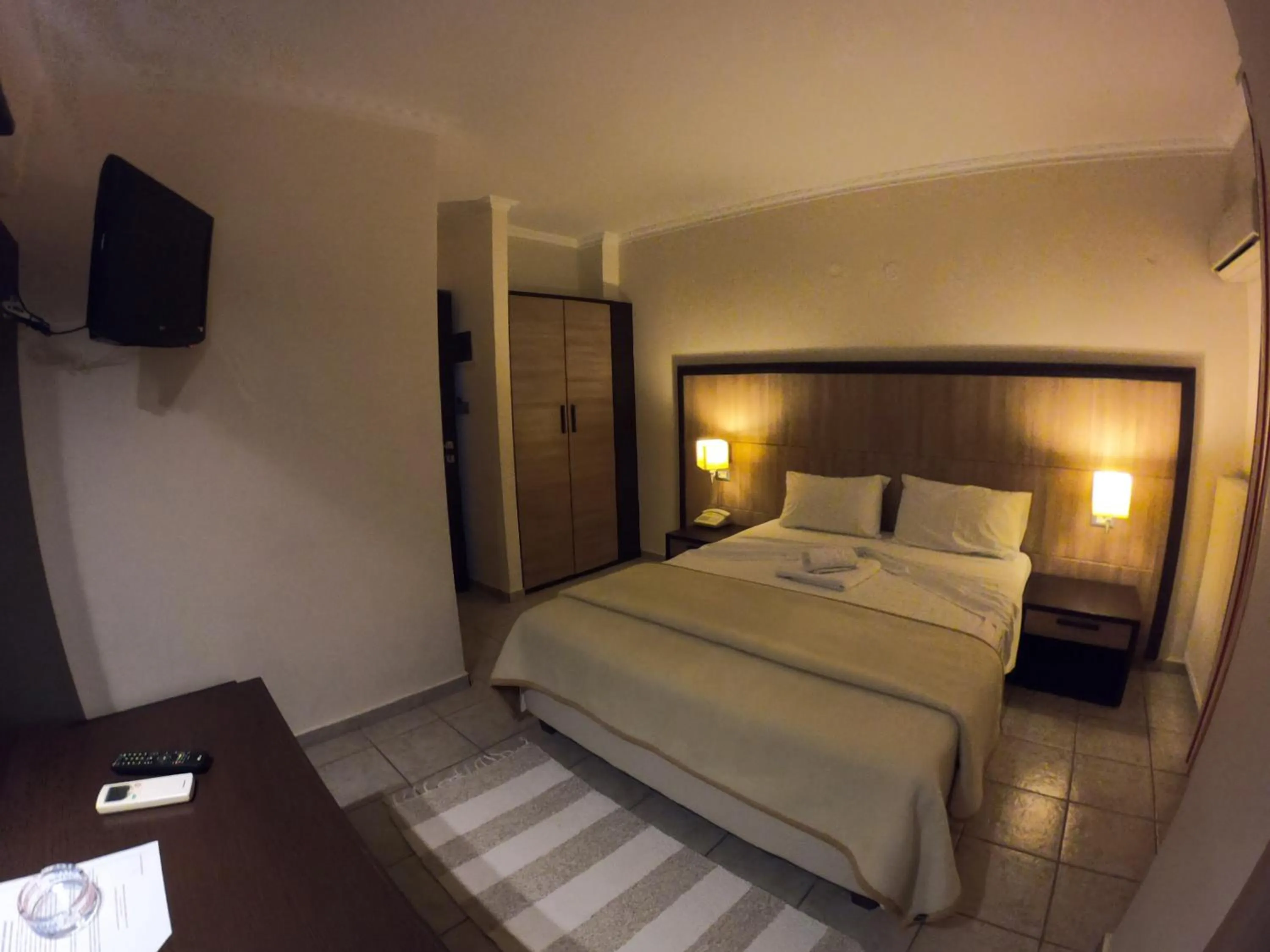 Balcony/Terrace, Bed in Kaiafas Lake Hotel