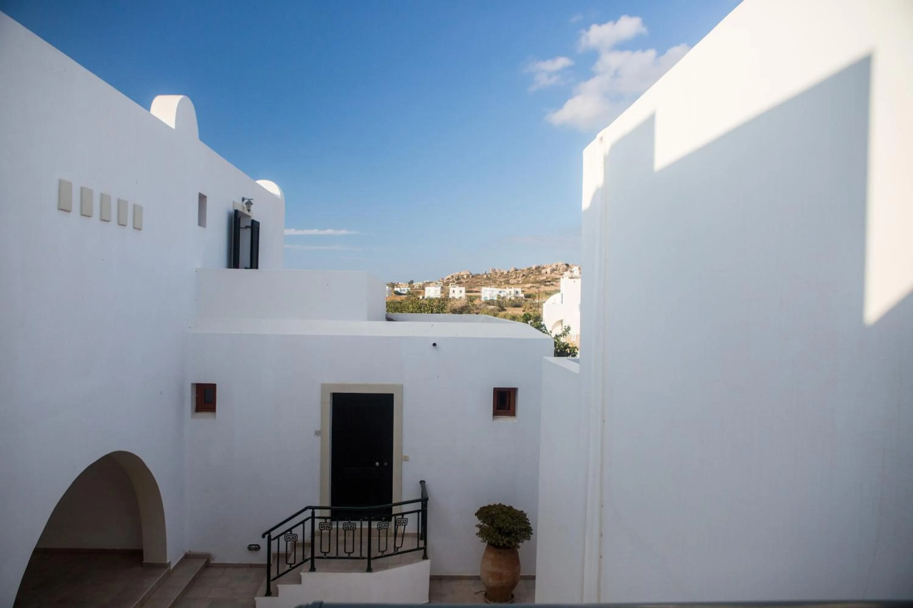 Property building in Plaza Beach Hotel