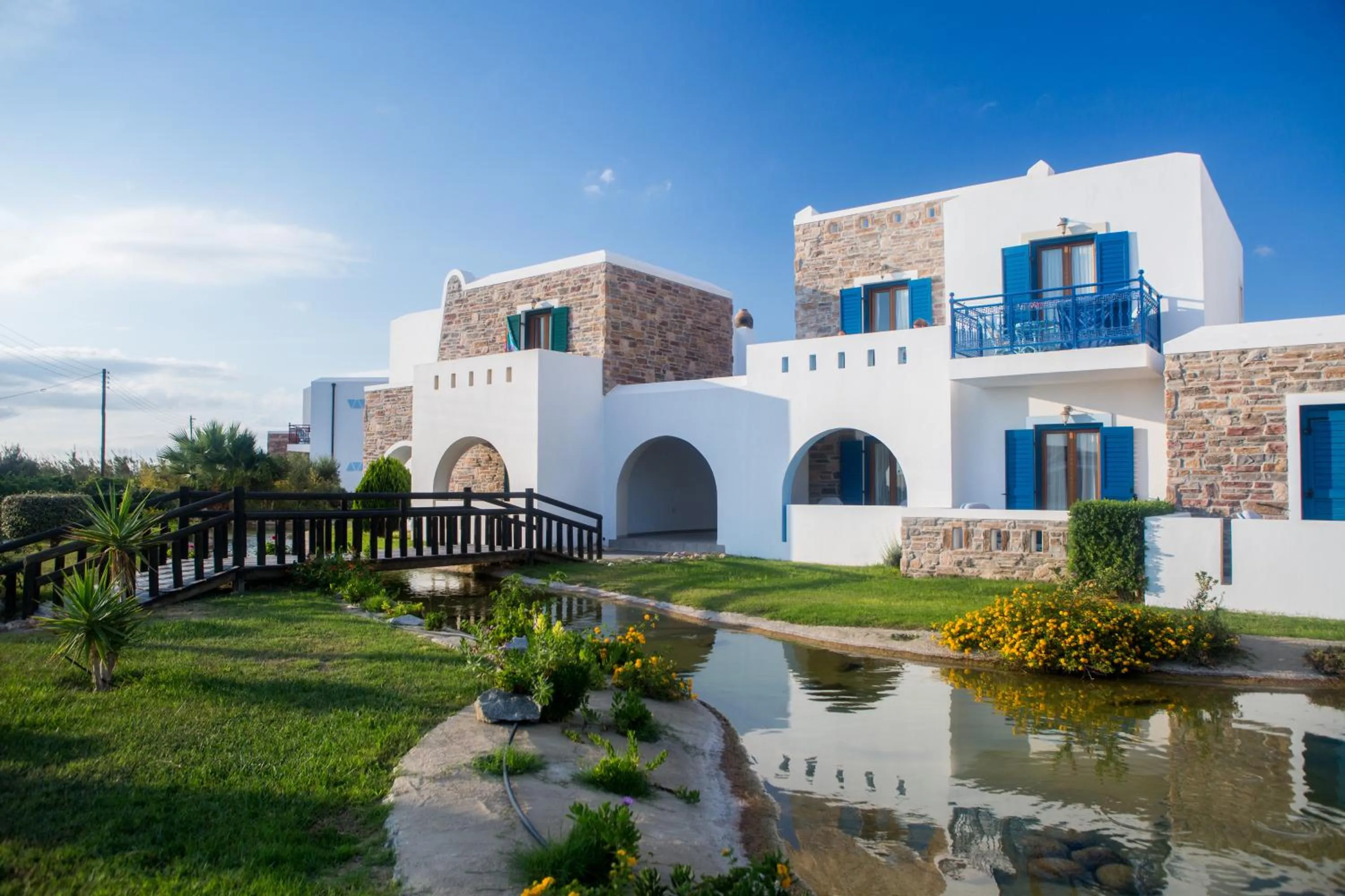 Property building in Plaza Beach Hotel