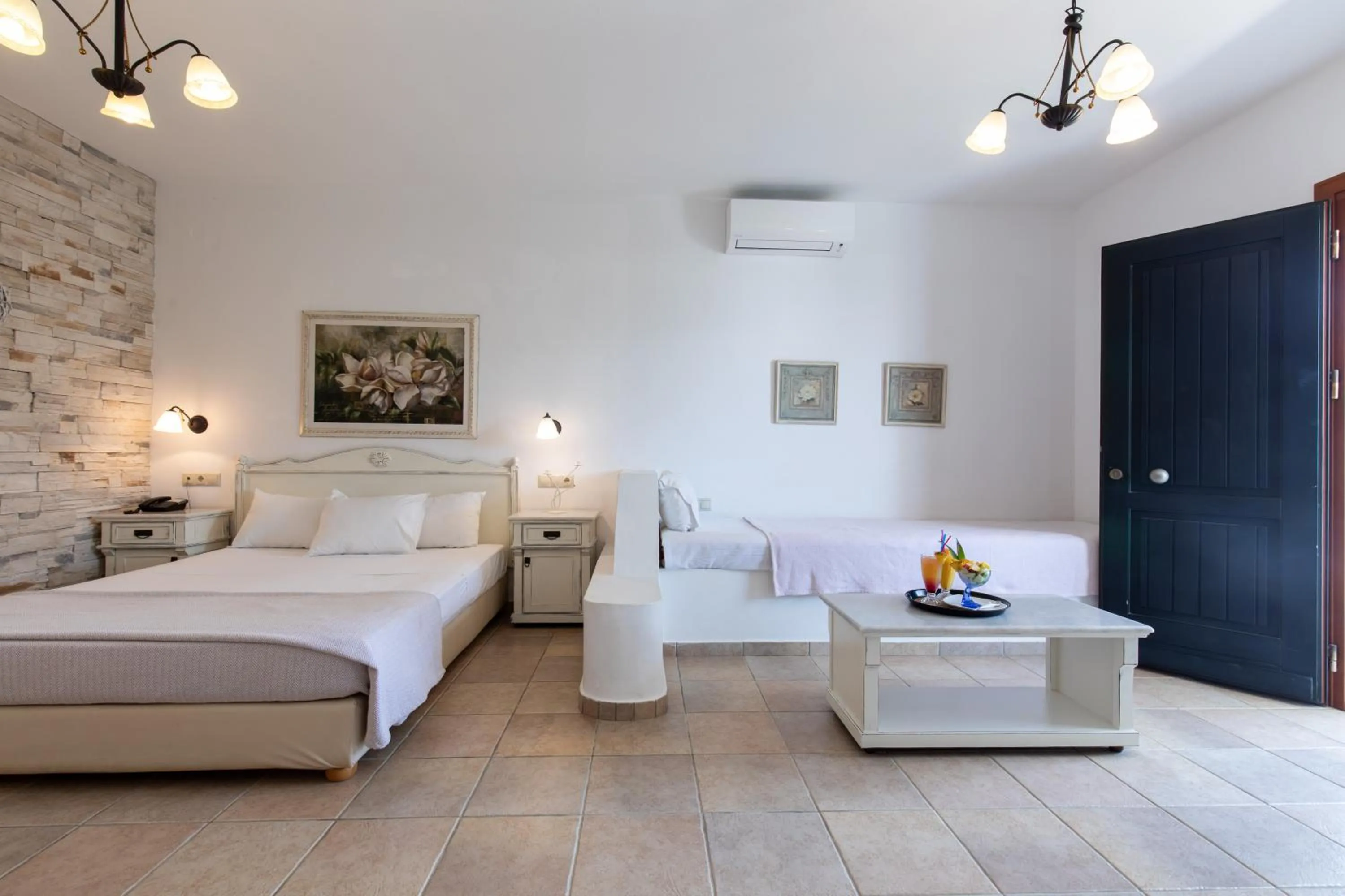 Bed in Plaza Beach Hotel