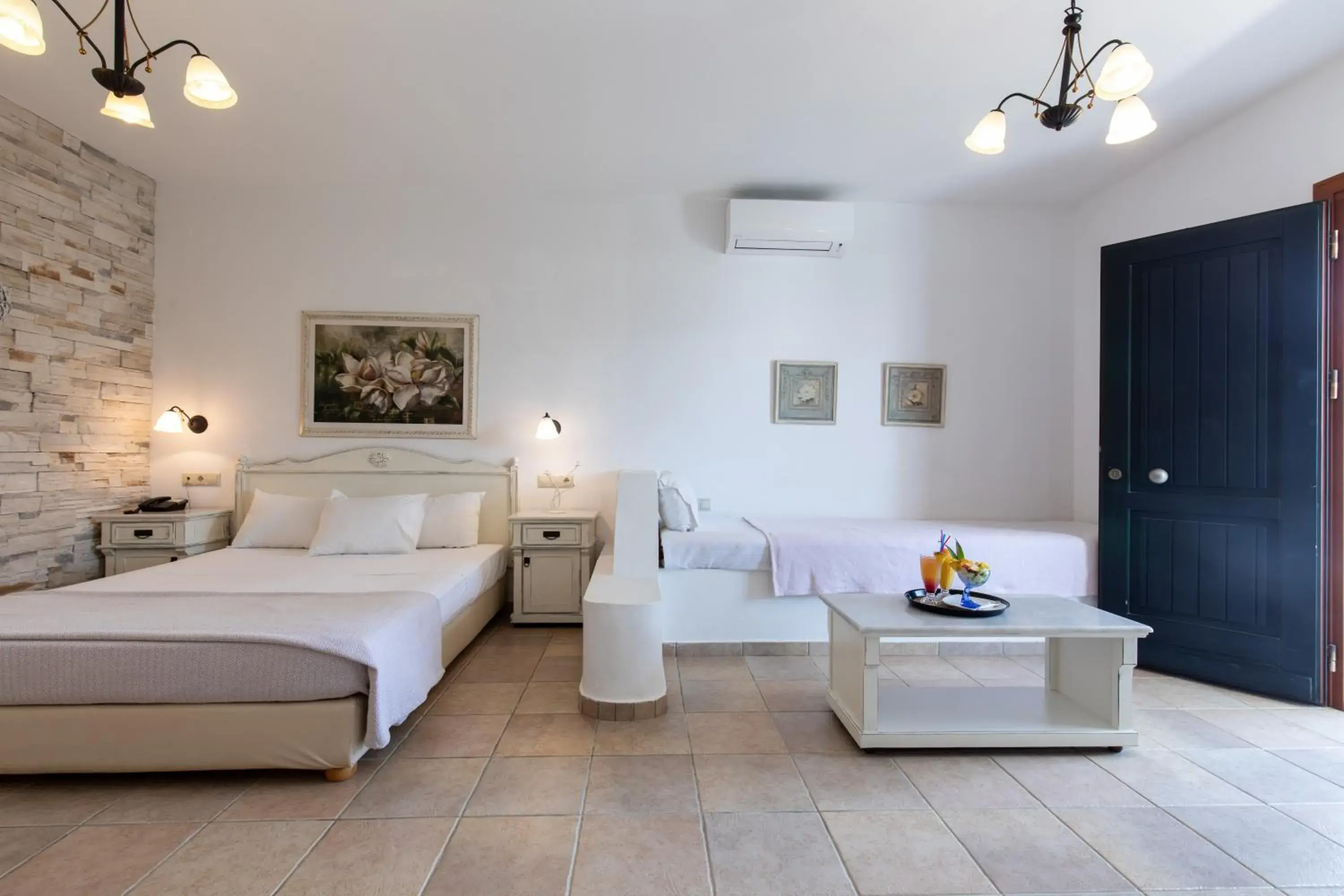 Bed in Plaza Beach Hotel Bed in Plaza Beach Hotel