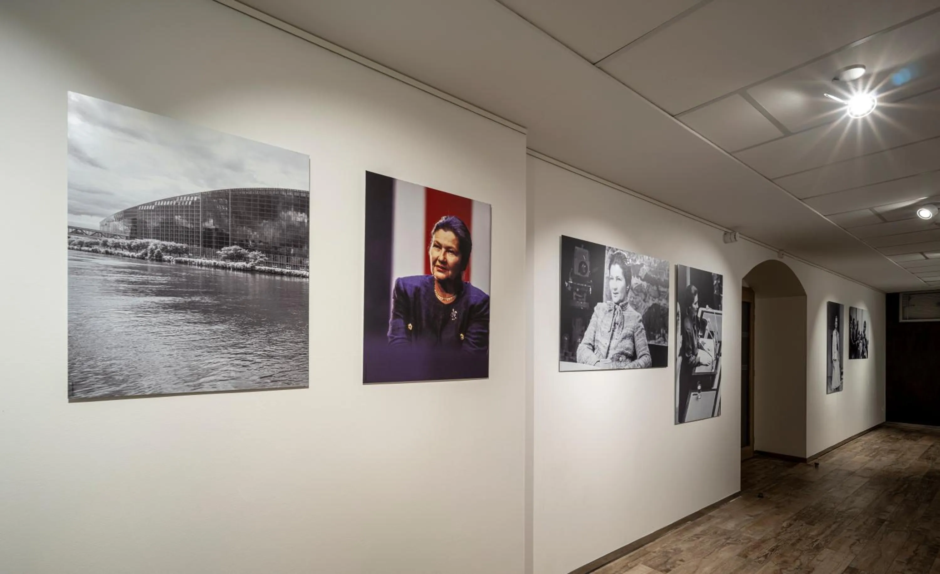 Business facilities in Ciarus