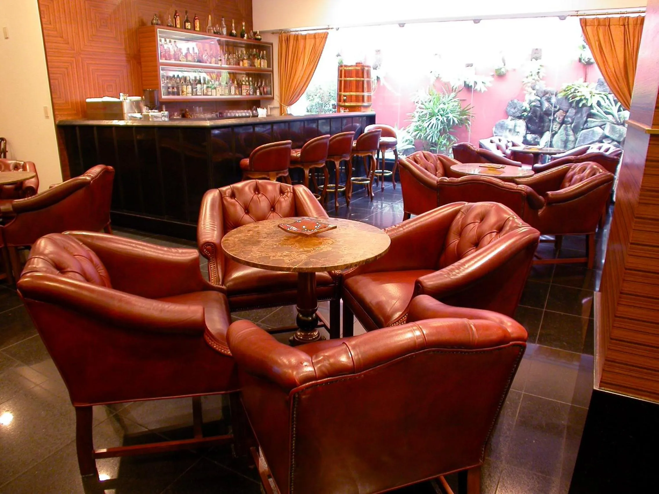 Lounge or bar in Metropolitan Hotel