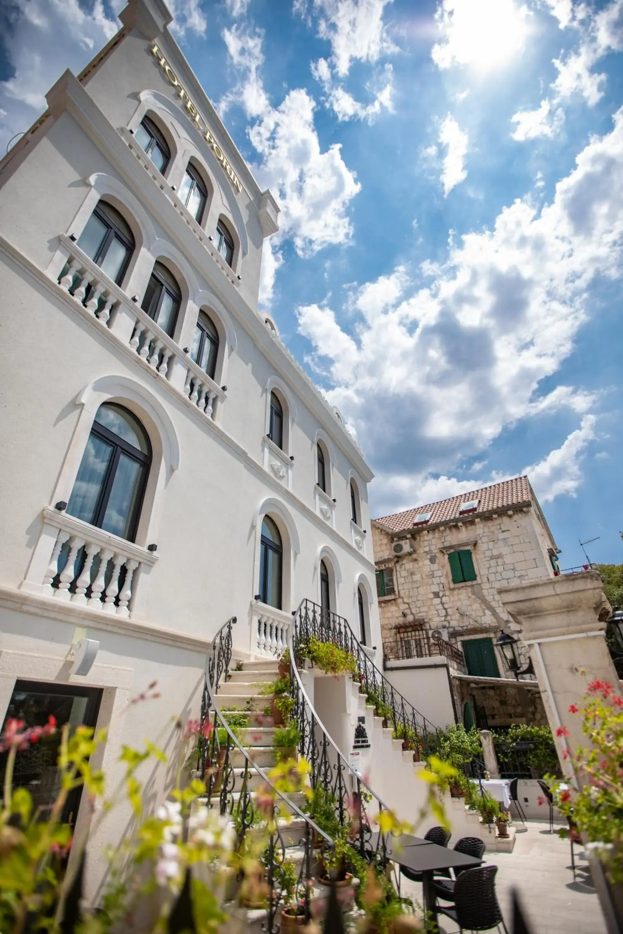 Property building in Heritage Hotel Porin Makarska Property building in Heritage Hotel Porin Makarska