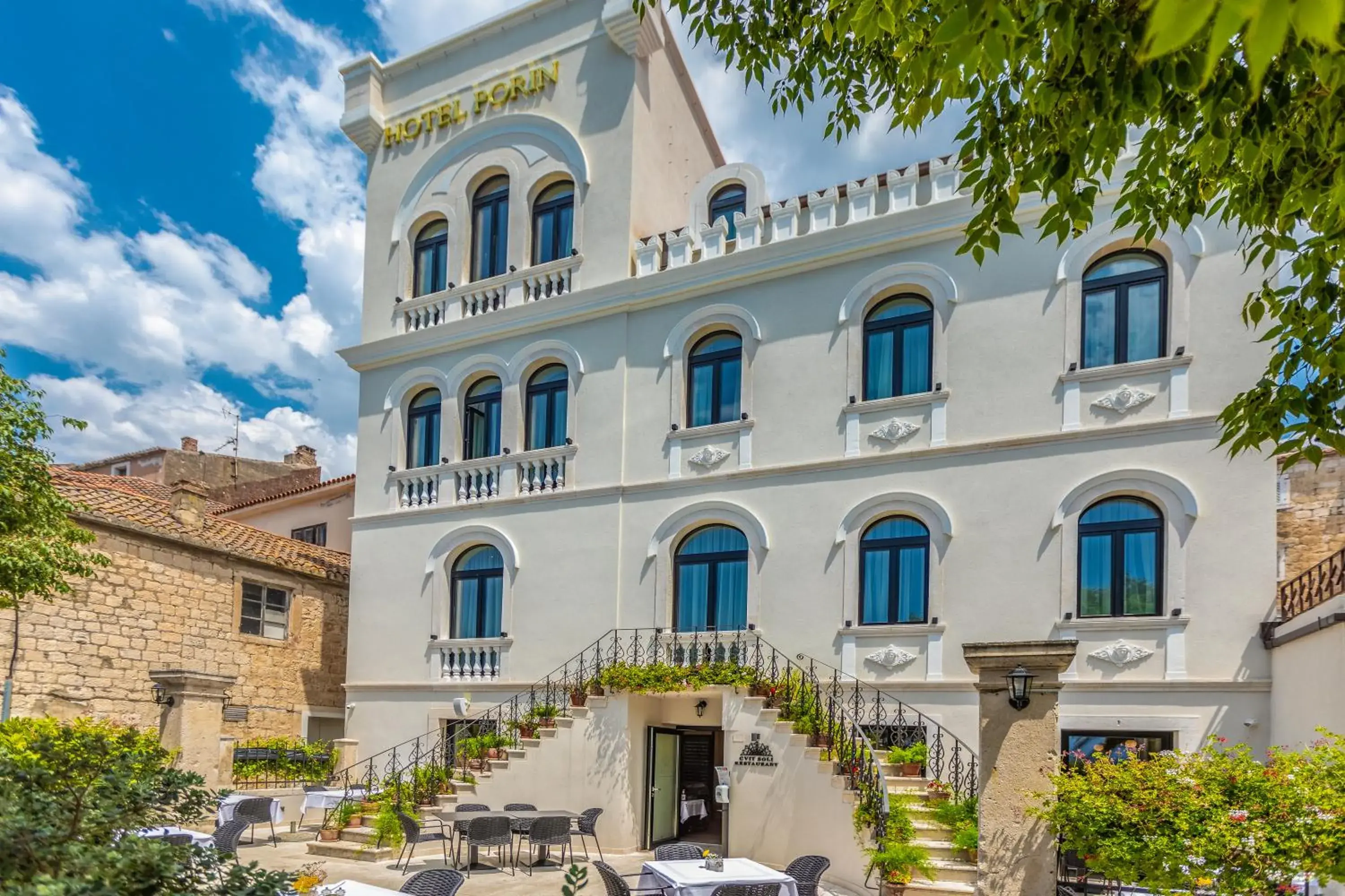 Property building in Heritage Hotel Porin Makarska Property building in Heritage Hotel Porin Makarska
