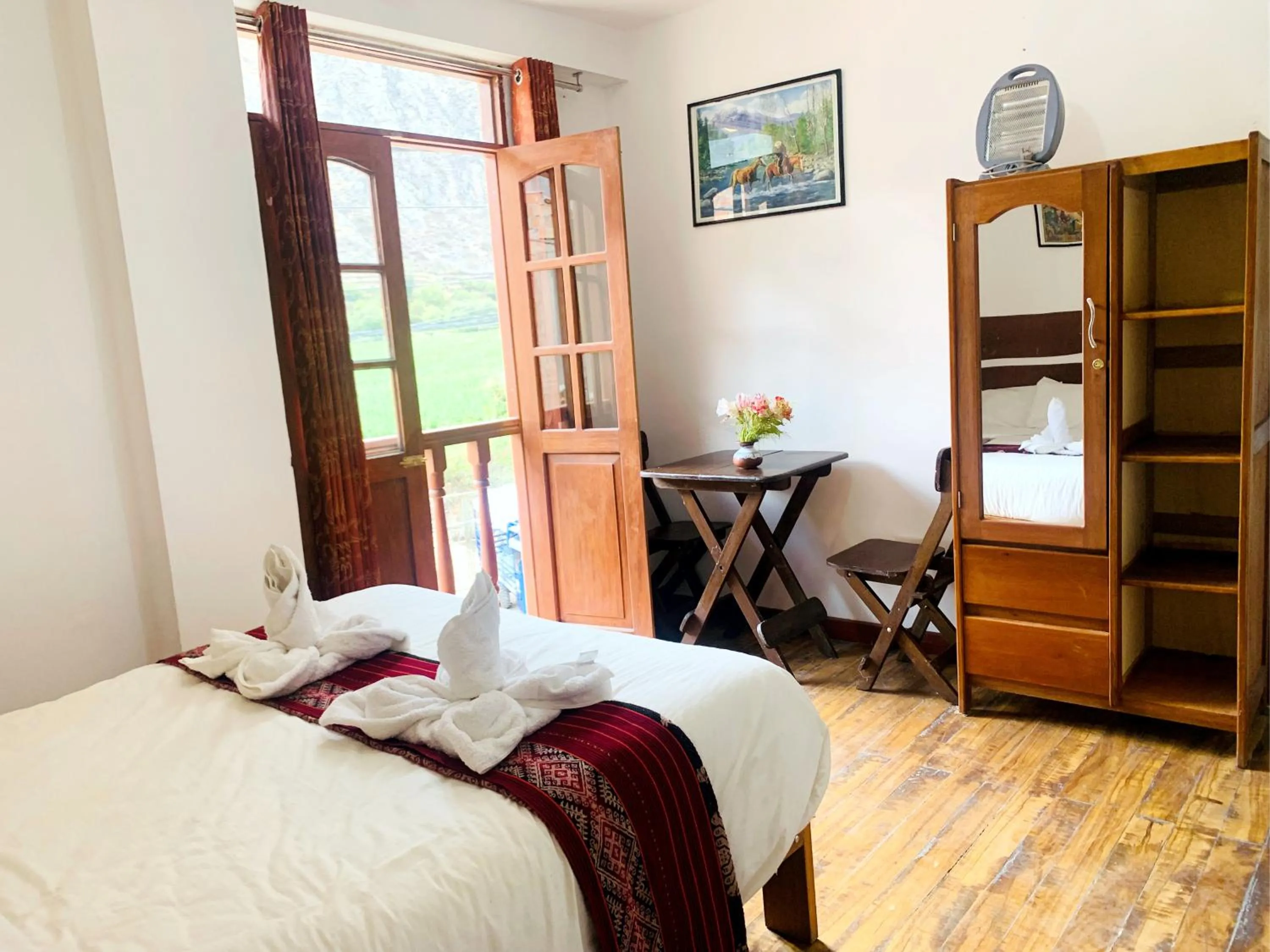 View (from property/room), Bed in Inka Khawarina Tambo Lodge