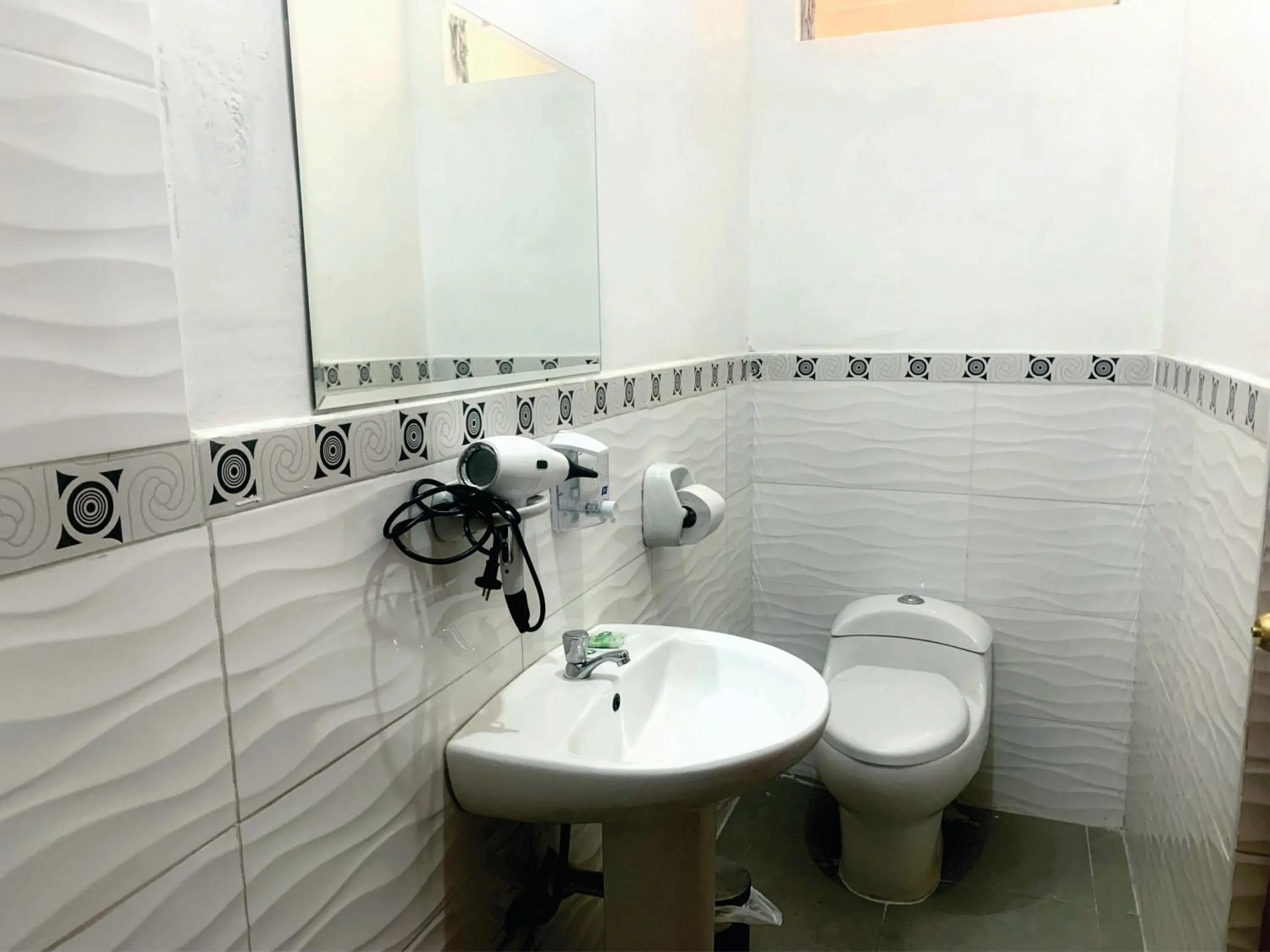 Bathroom in Inka Khawarina Tambo Lodge