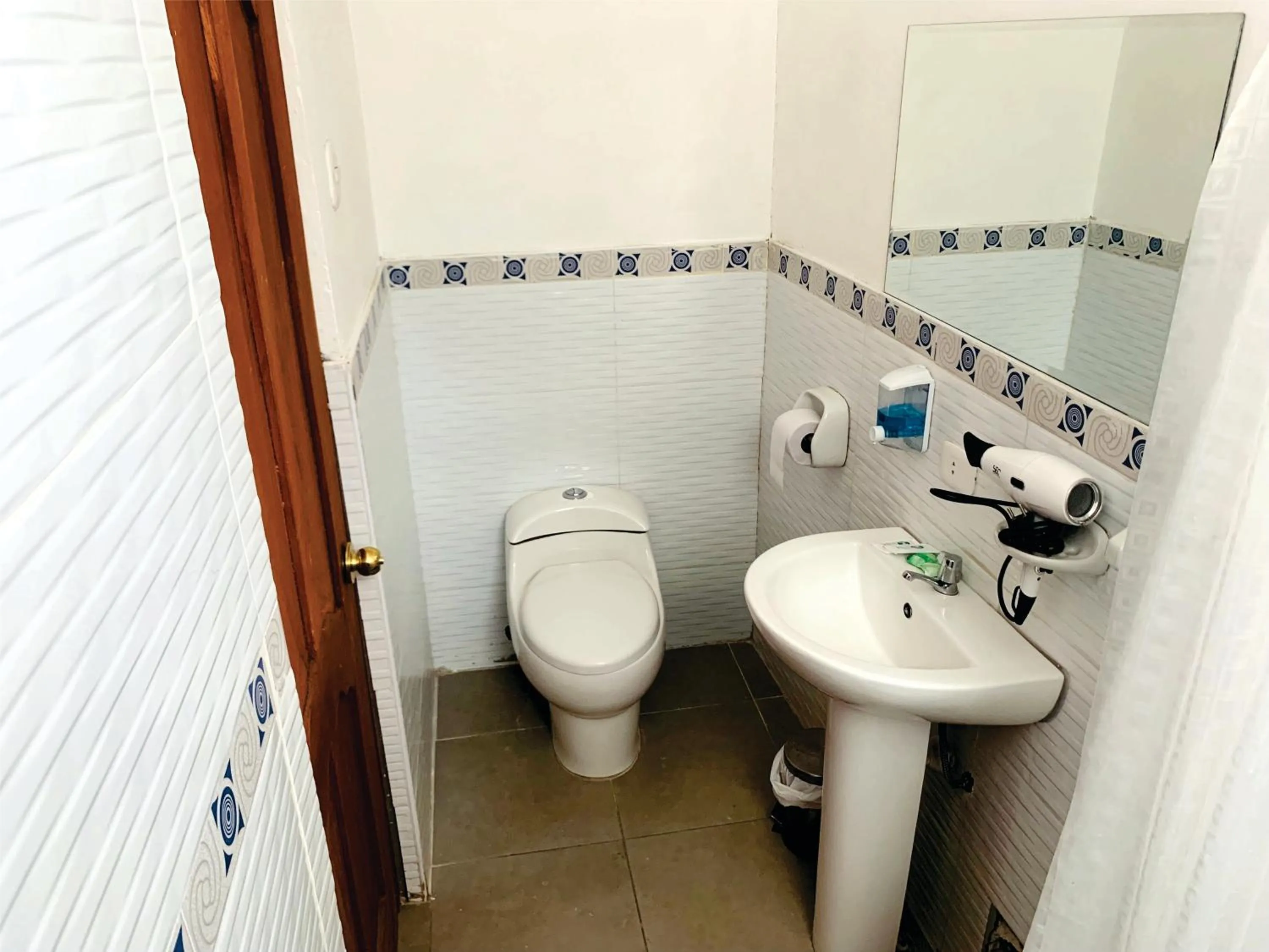 Bathroom in Inka Khawarina Tambo Lodge