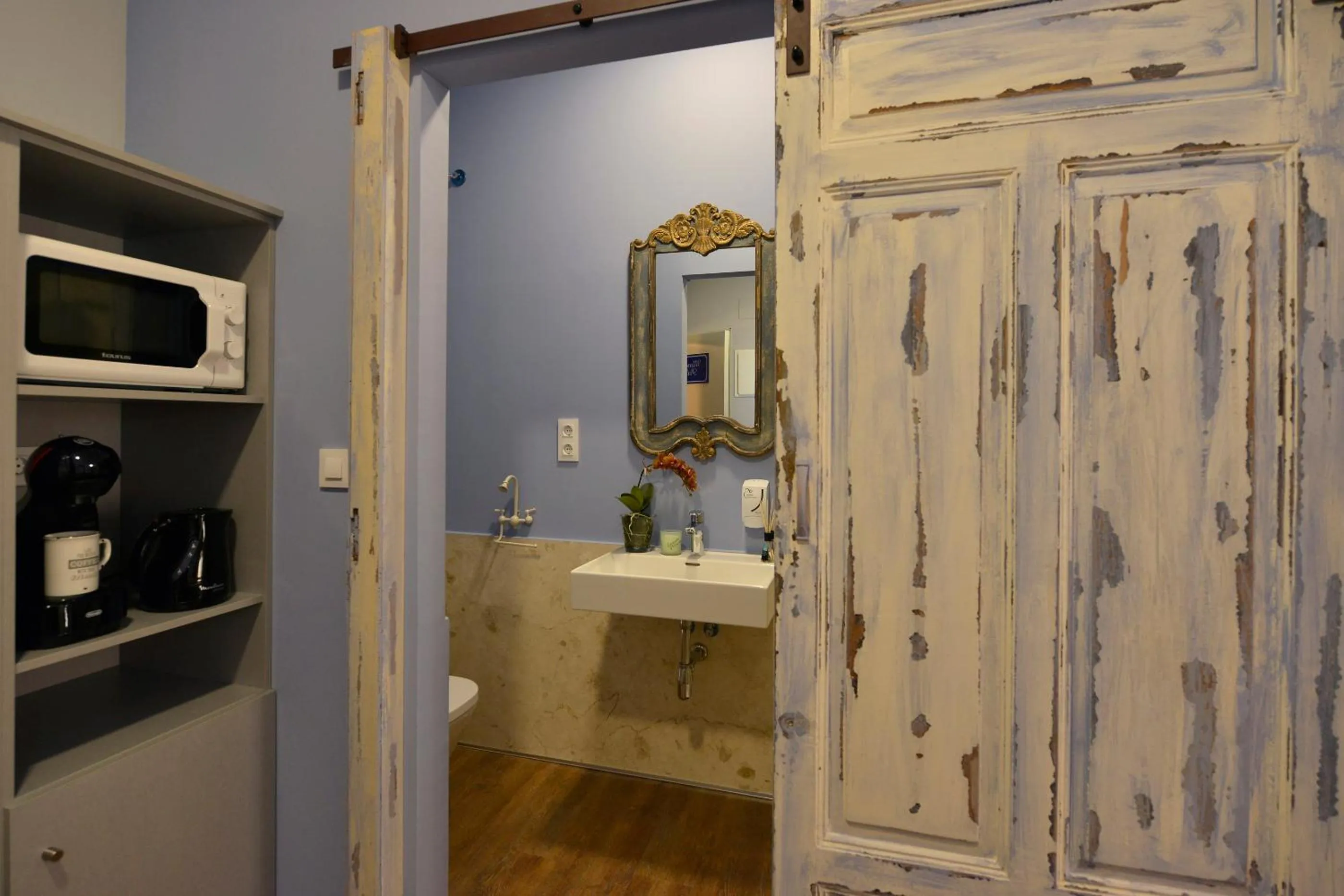 Bathroom in Center Suite Santander