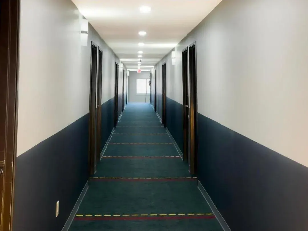 Property building in Super 8 by Wyndham Belle Fourche SD Property building in Super 8 by Wyndham Belle Fourche SD