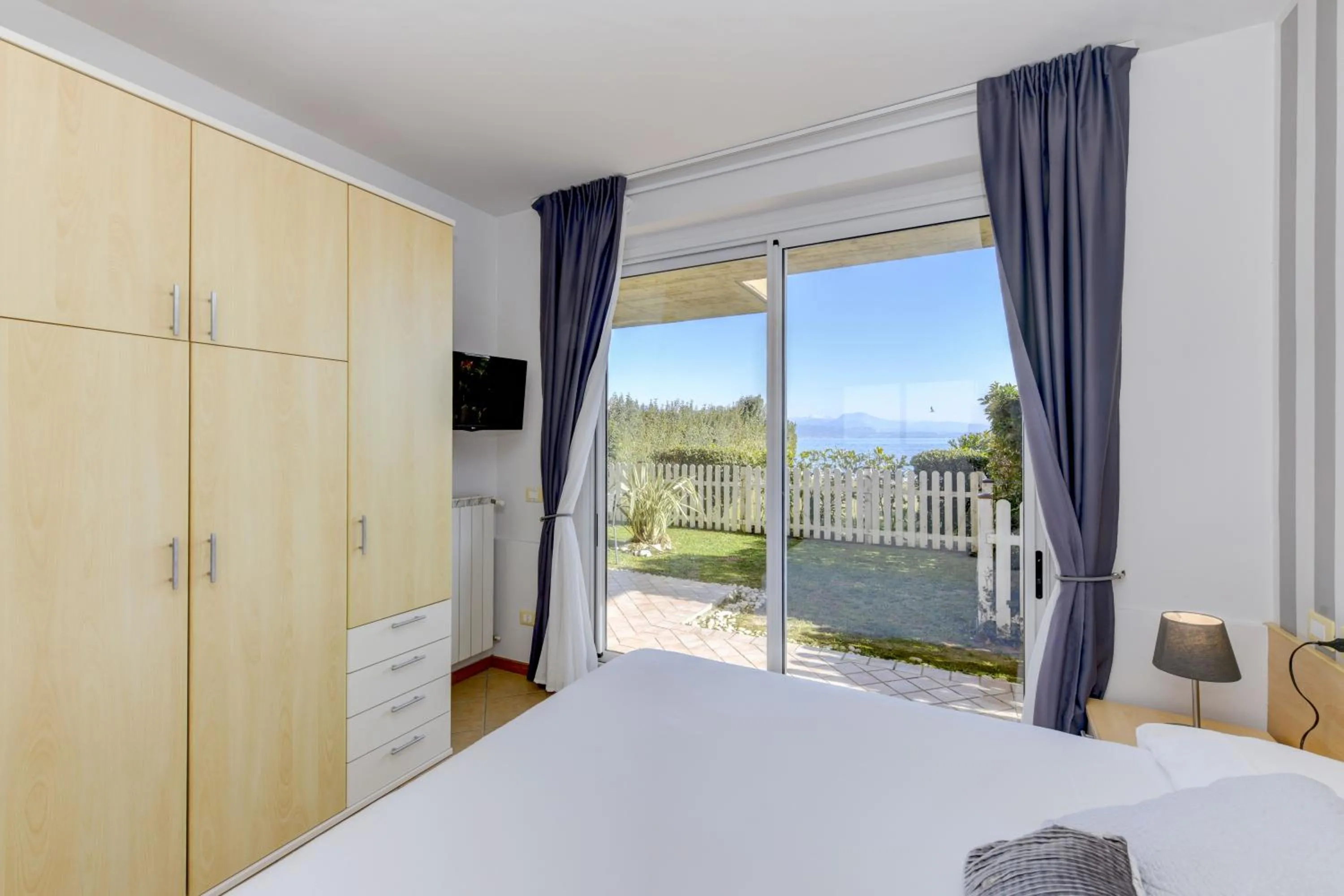 Photo of the whole room, Bed in Casa dei Pescatori