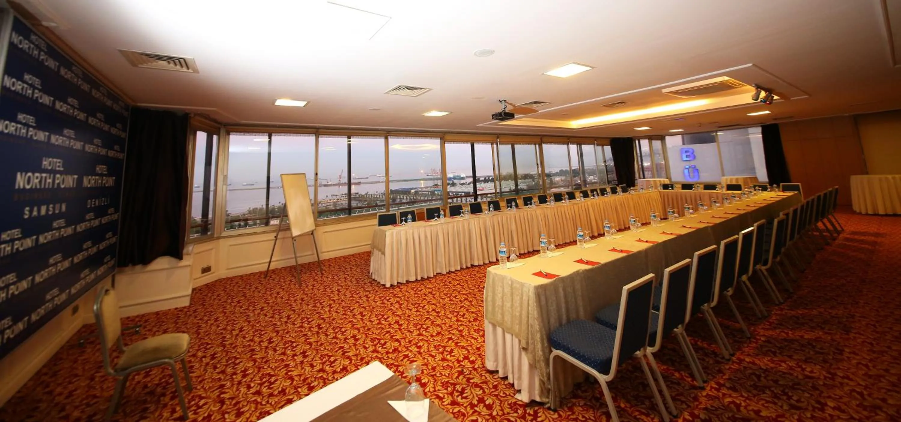 Meeting/conference room in North Point Hotel