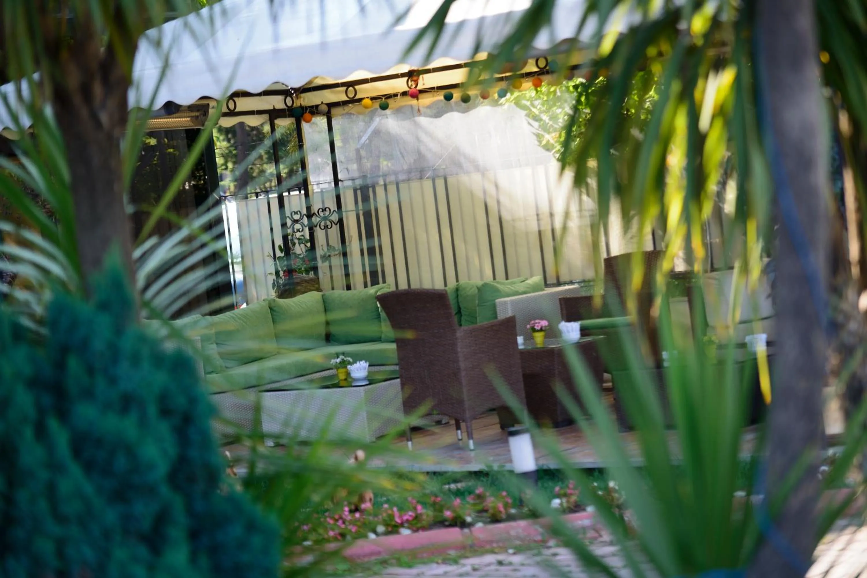 Patio in North Point Hotel