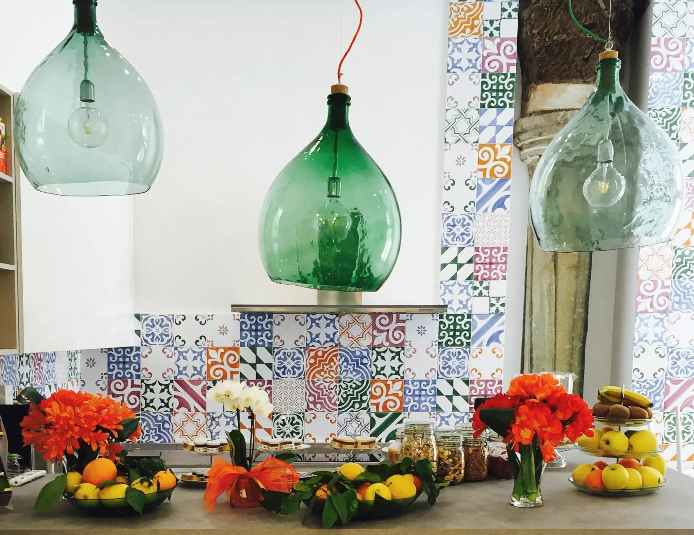 Communal lounge/ TV room in Sorrento Flats