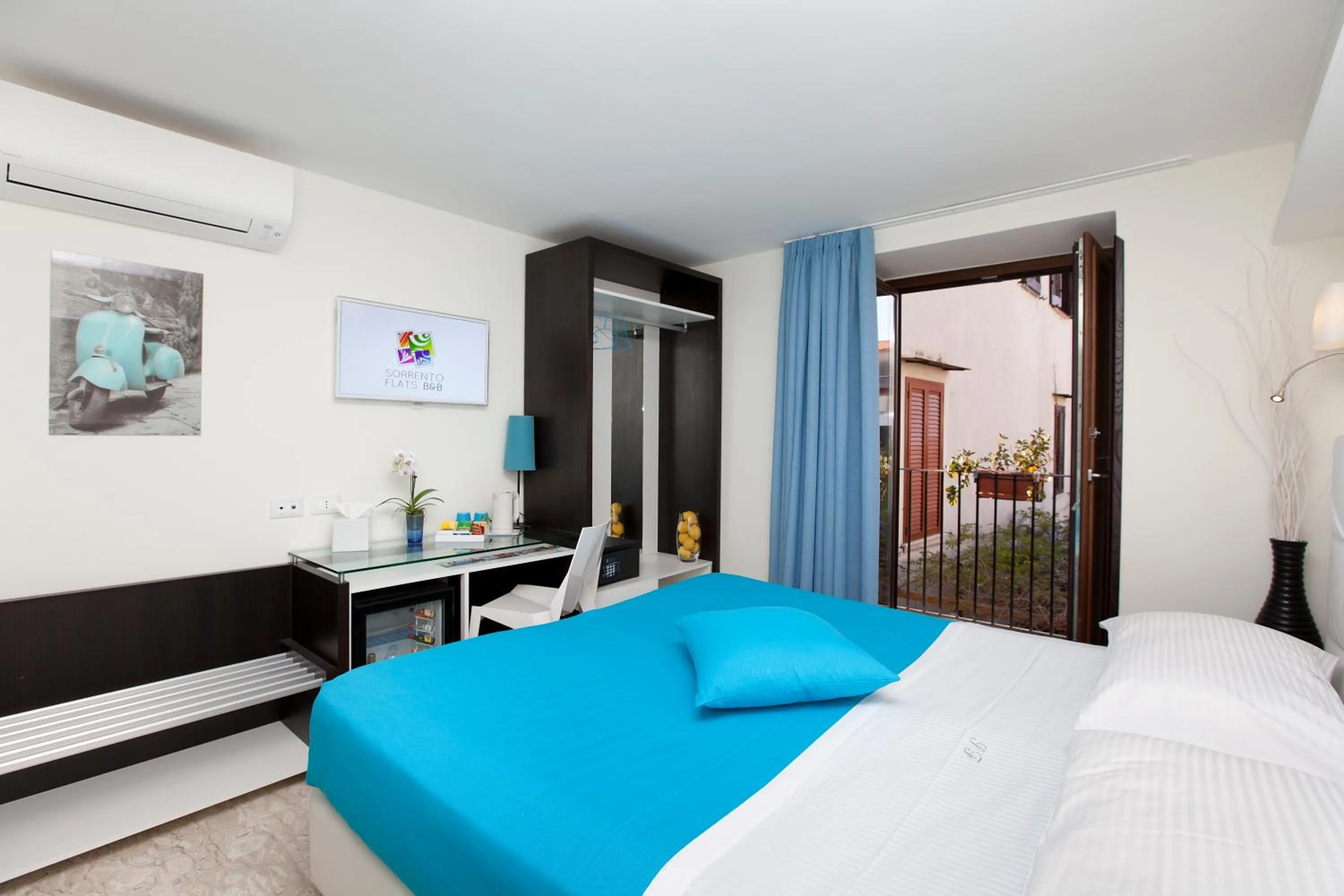 Bed in Sorrento Flats