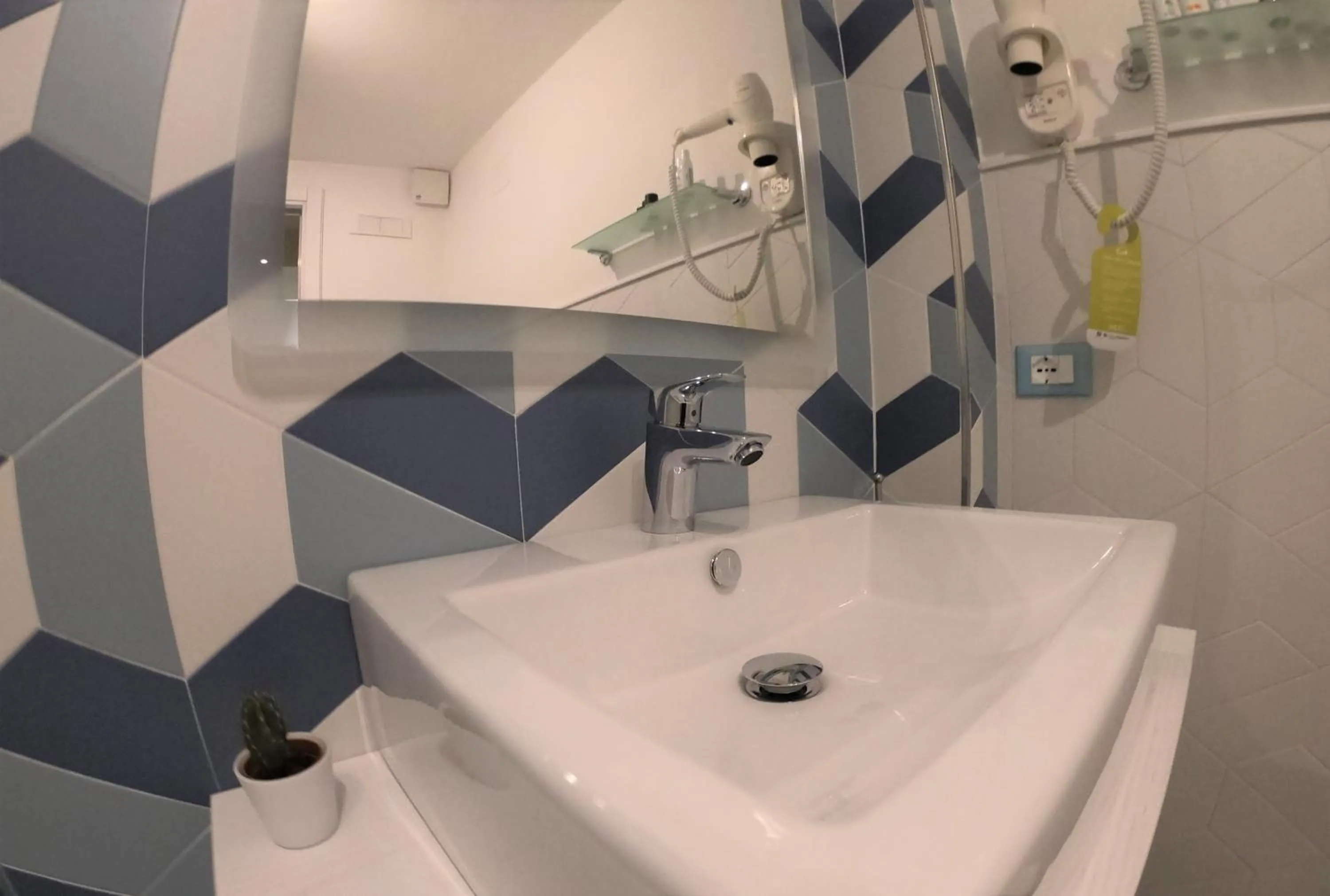 Toilet in Sorrento Flats