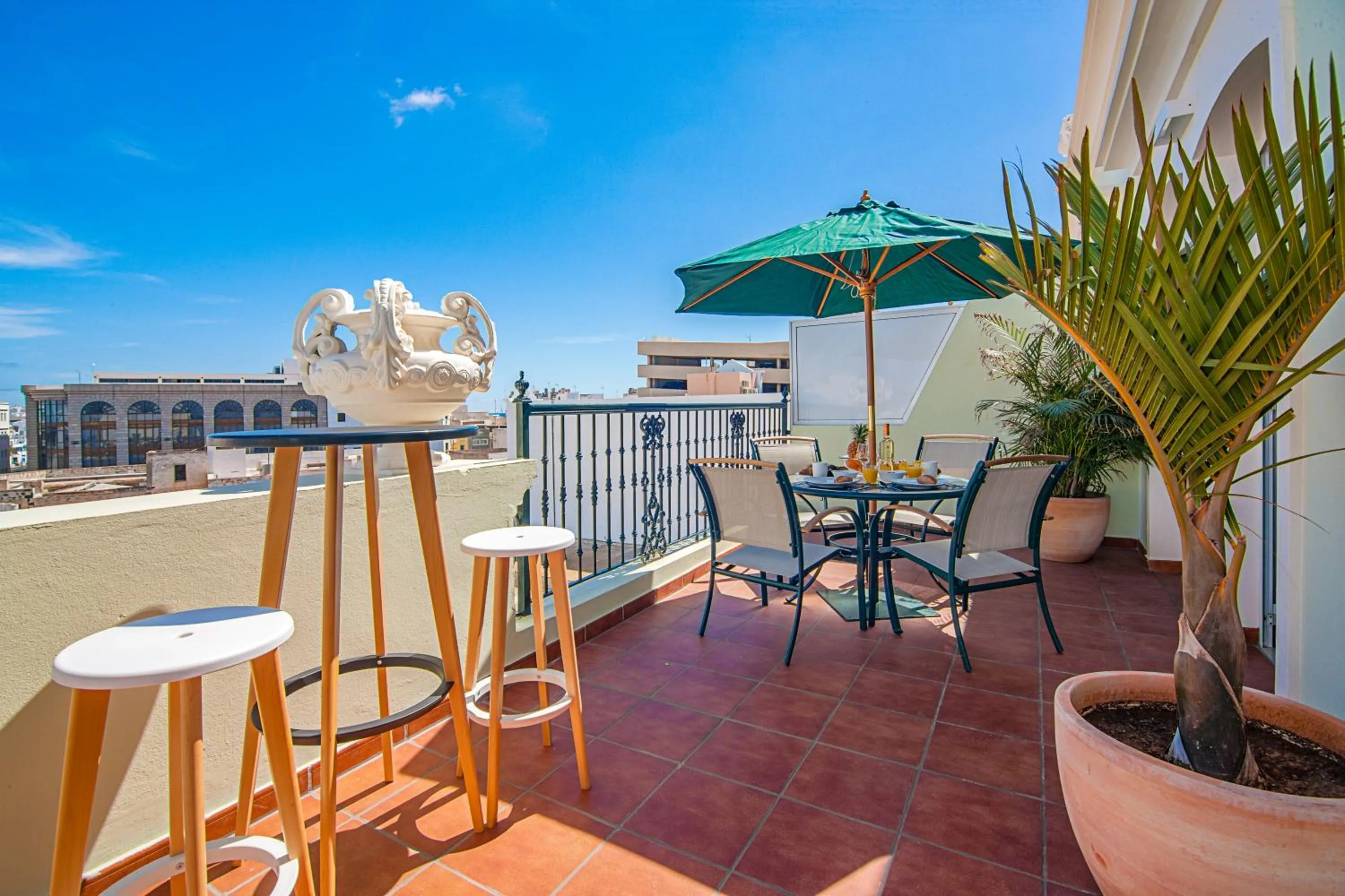 Rooms & Suites Terrace 4C - Central Arrecife, Lanzarote - Free Parking