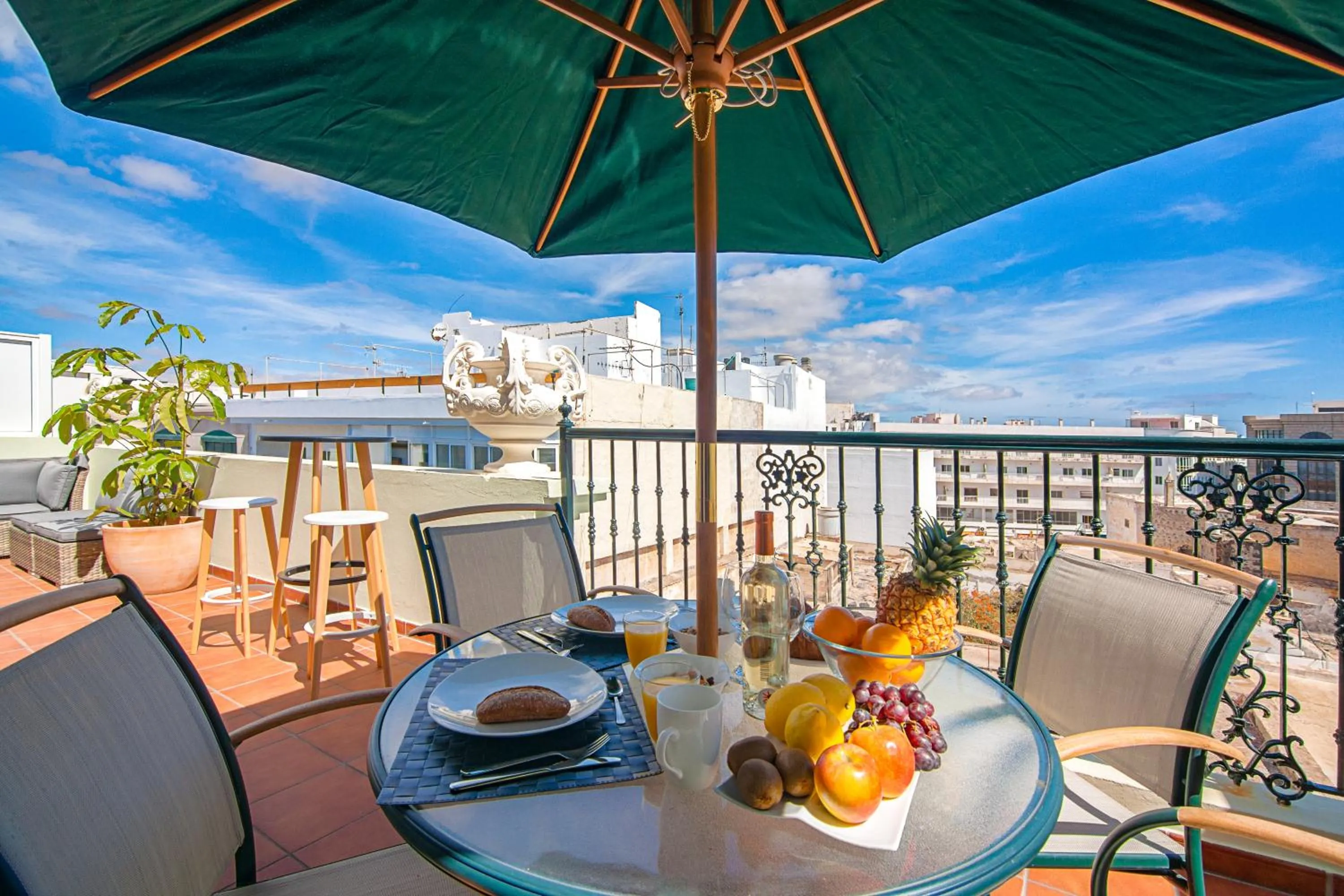 Rooms & Suites Terrace 4C - Central Arrecife, Lanzarote - Free Parking
