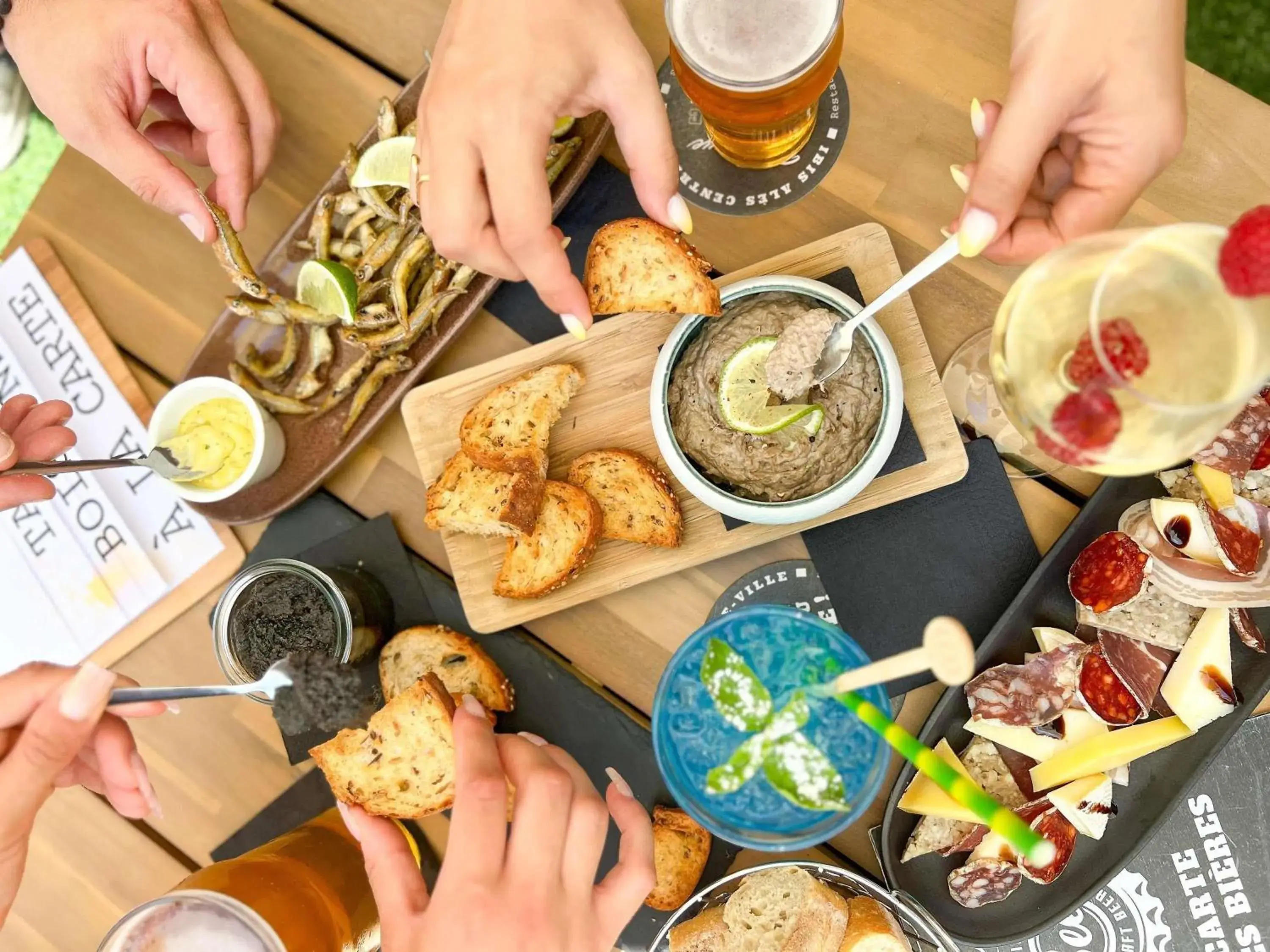 Property building in Ibis Alès Centre Ville Property building in Ibis Alès Centre Ville