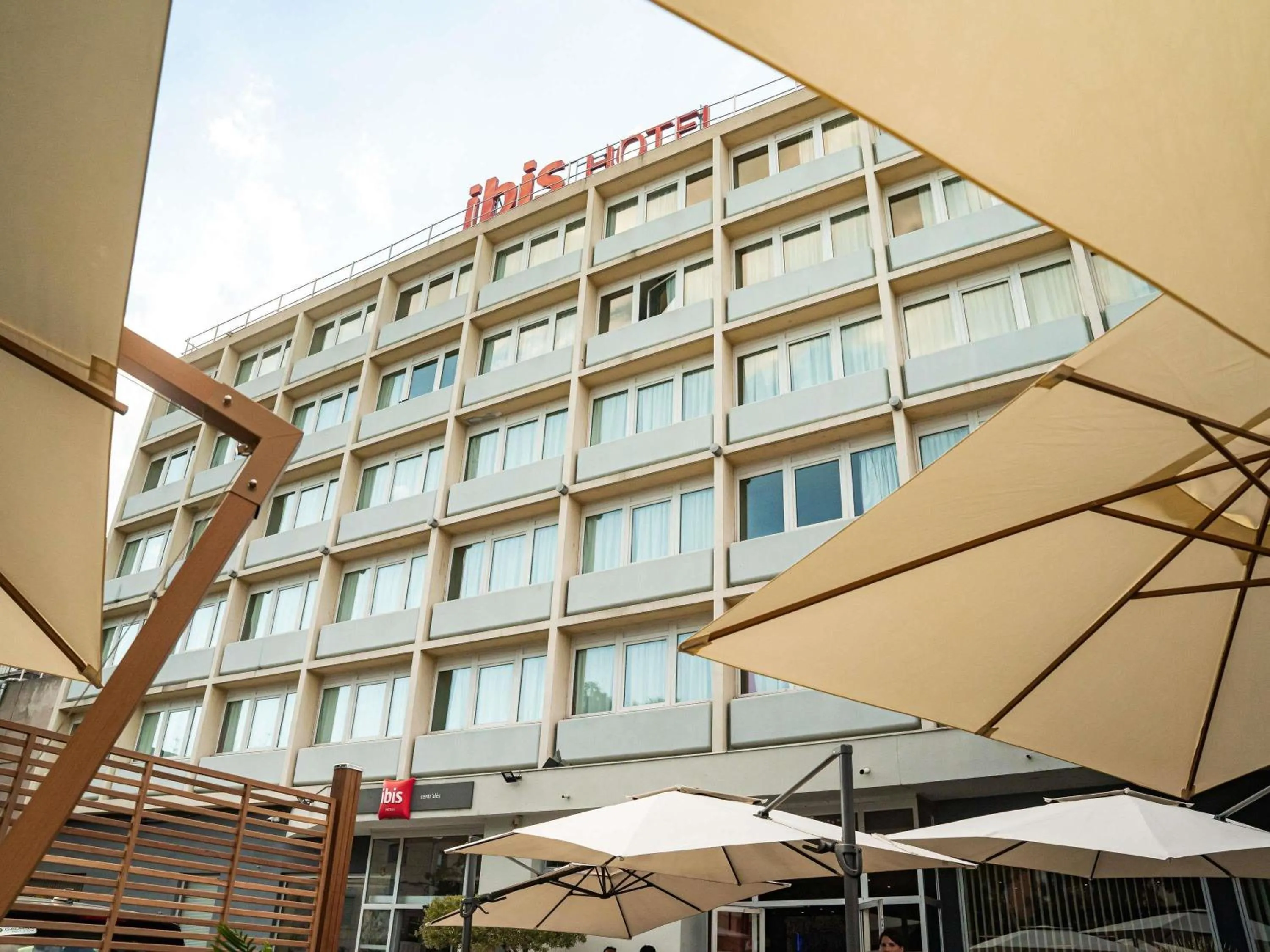 Property building in Ibis Alès Centre Ville