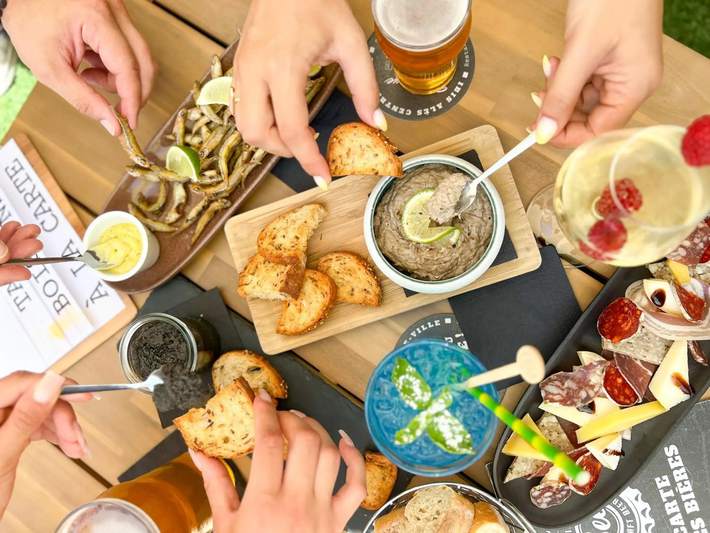 Restaurant/places to eat in Ibis Alès Centre Ville Restaurant/places to eat in Ibis Alès Centre Ville