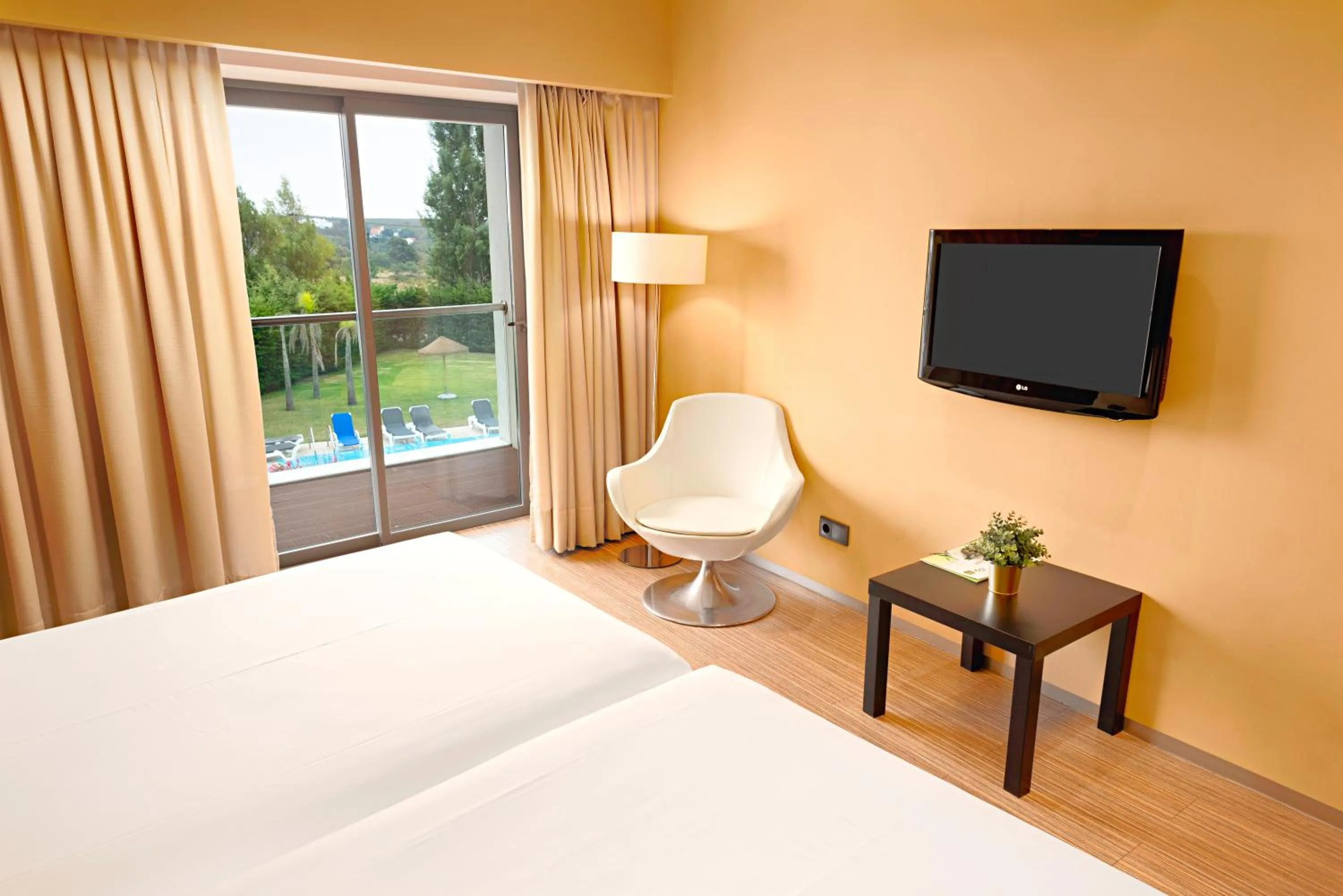 Bedroom, Bed in Hotel dos Zimbros