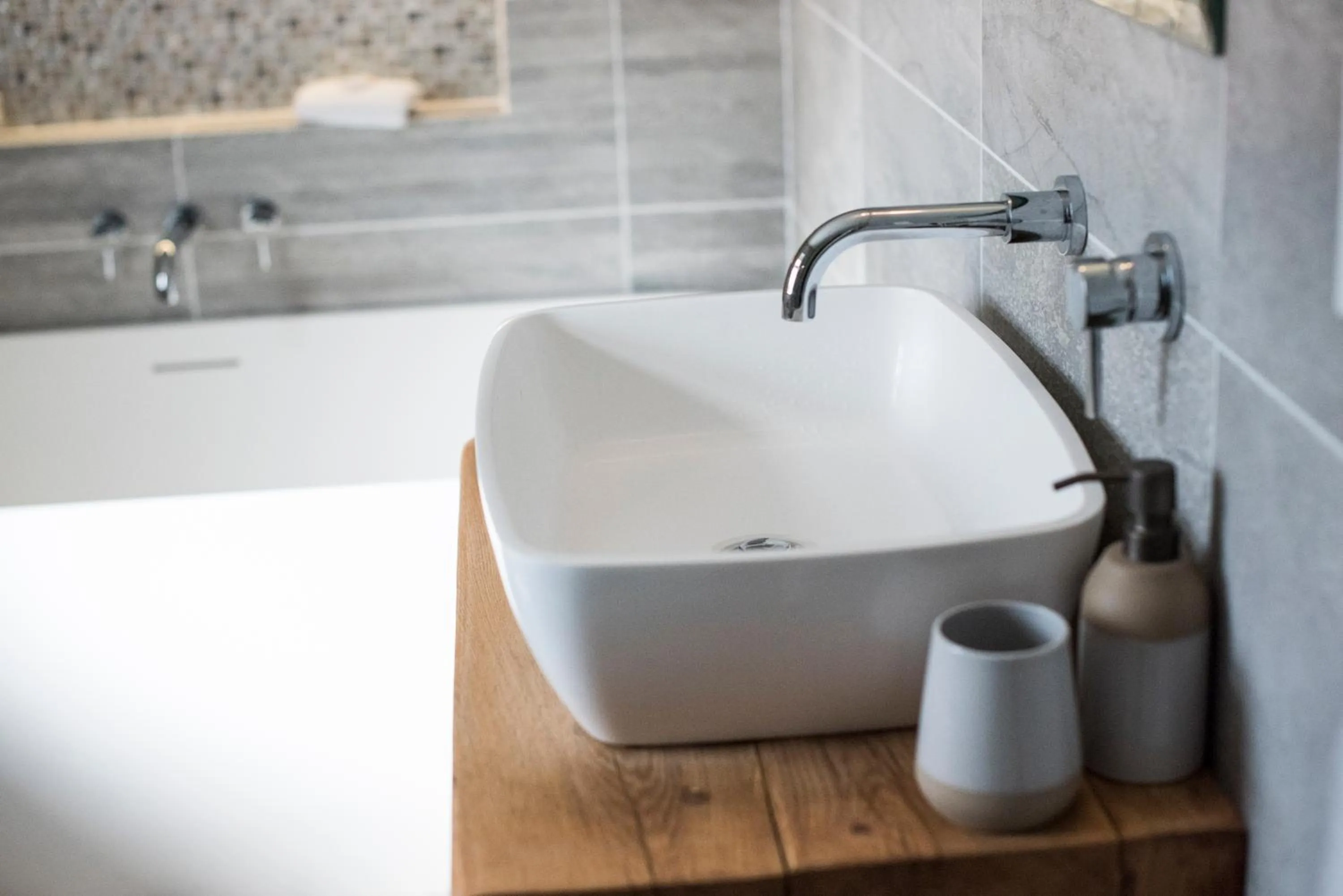 Bathroom in chyreen@marazion