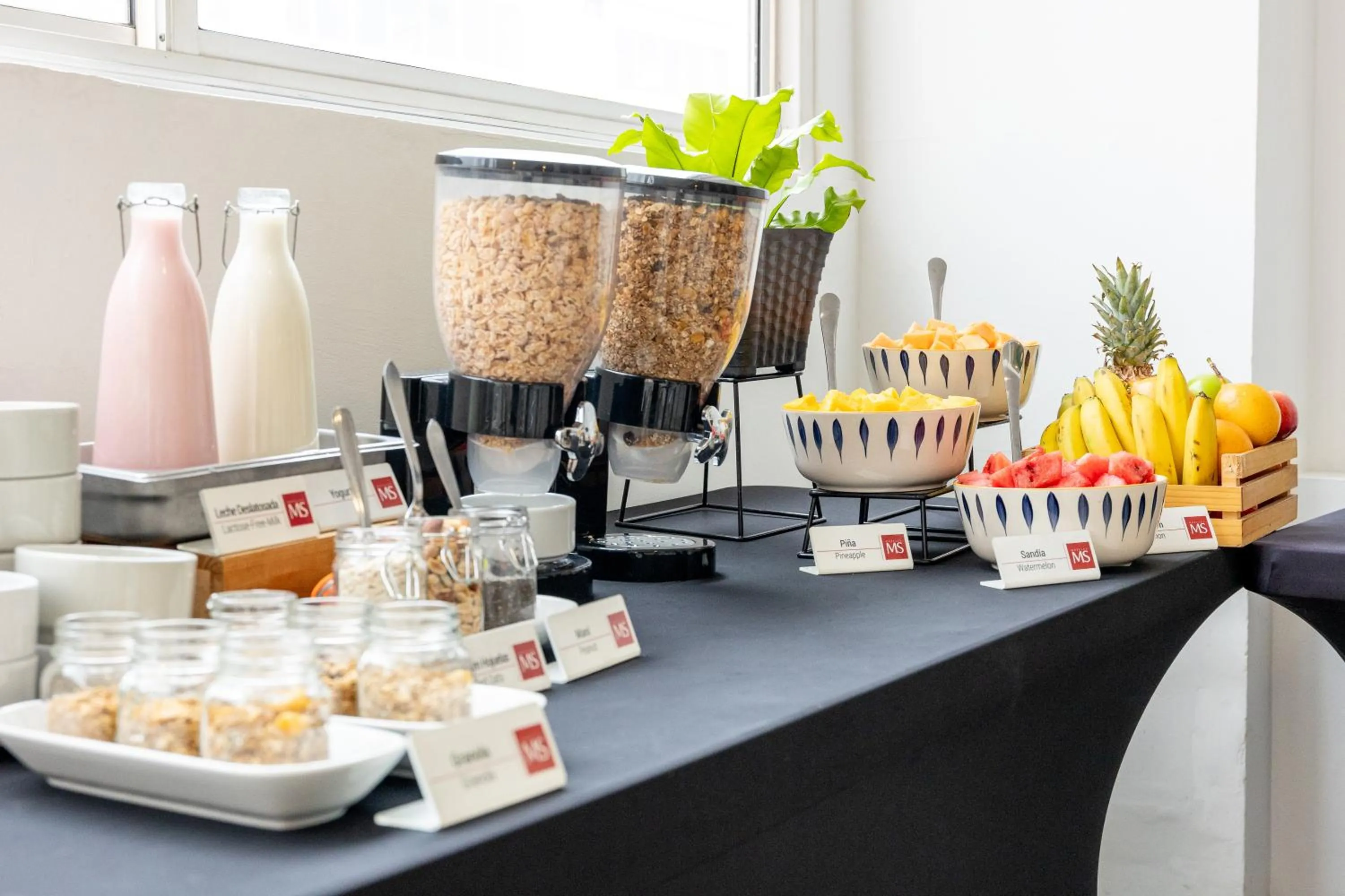 Breakfast in Basic Hotel Centenario by Hoteles MS