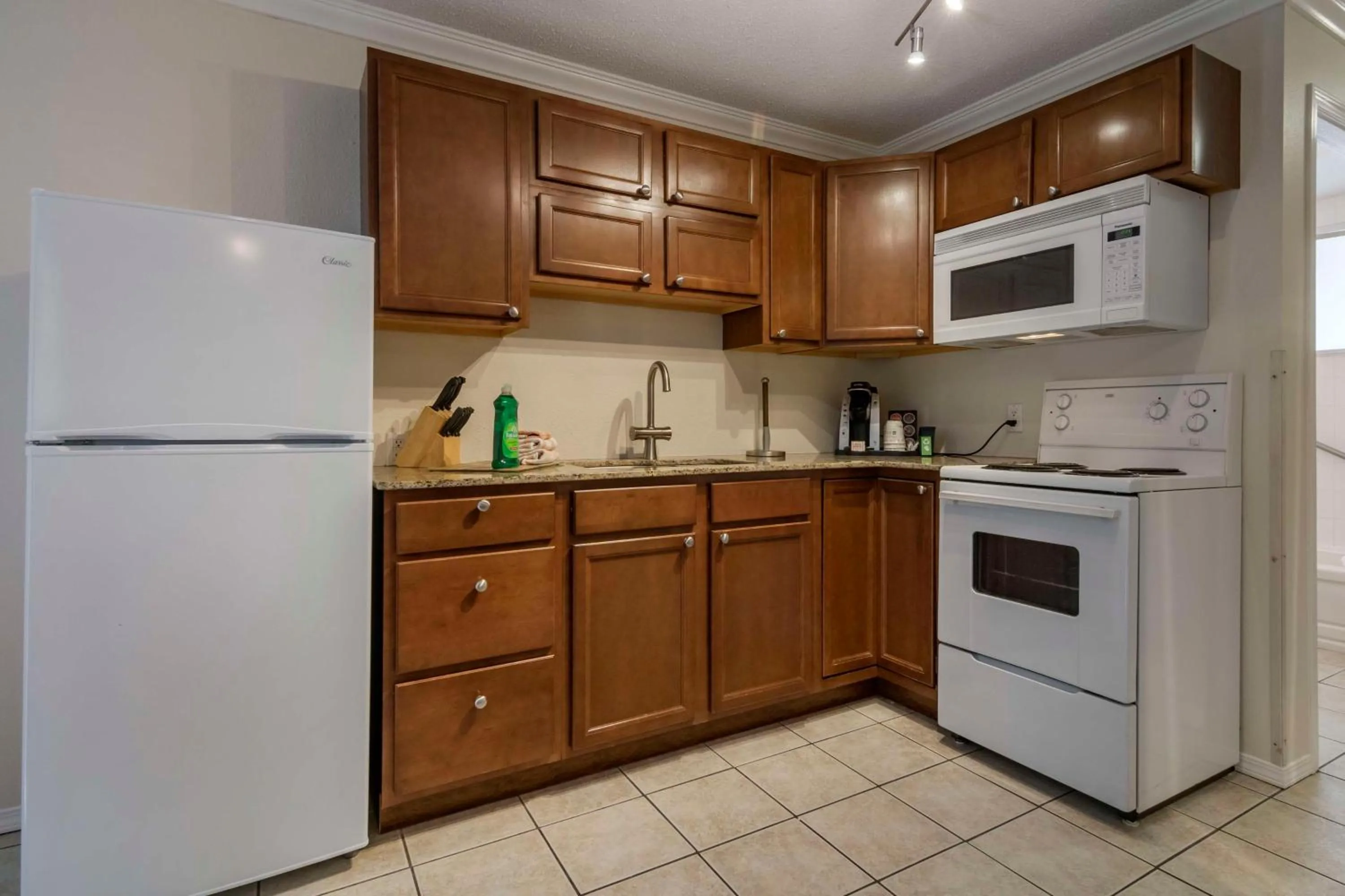 Bedroom in Best Western Inn at Penticton