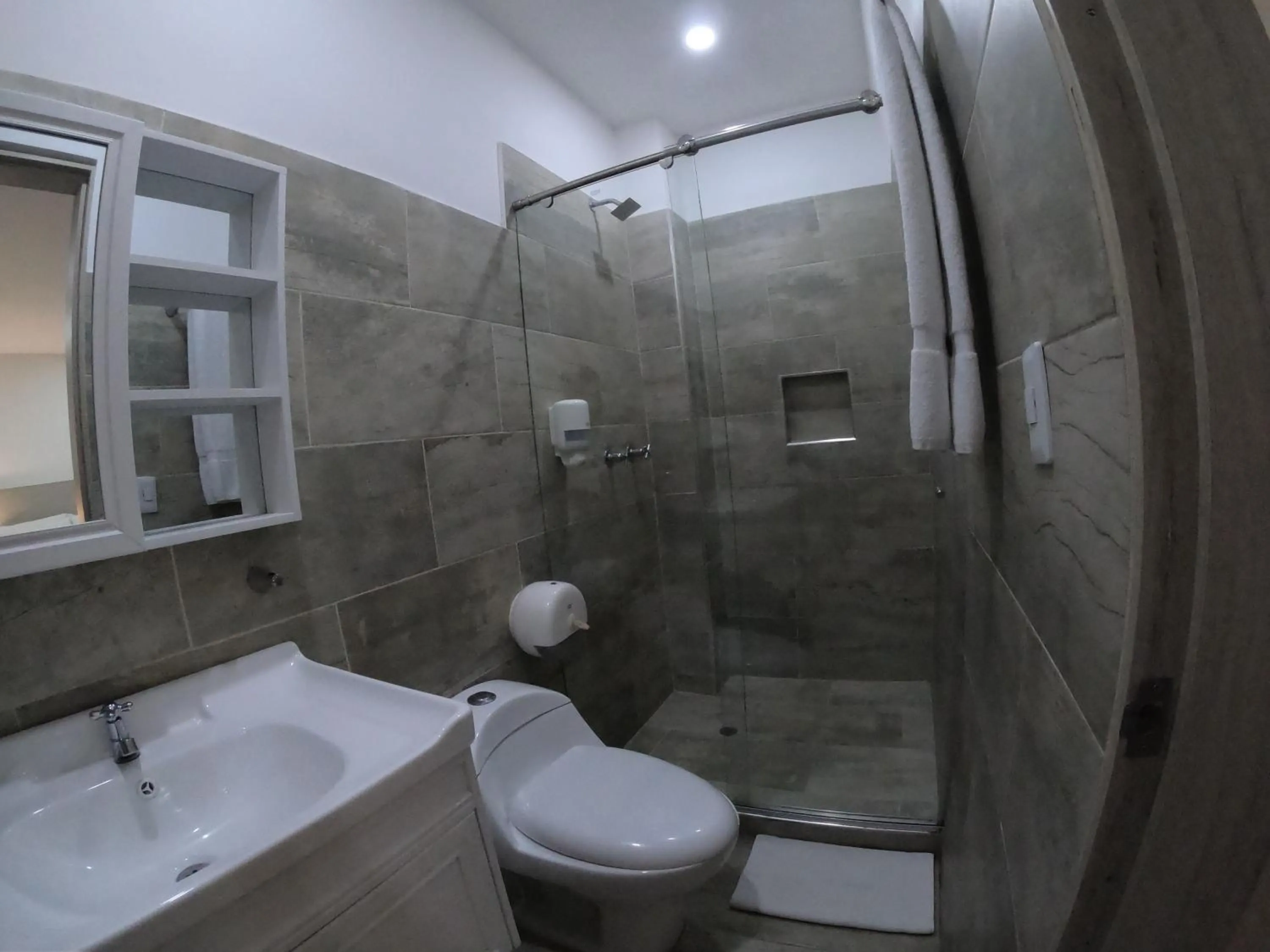 Basic Hotel Chipichape by Hoteles MS