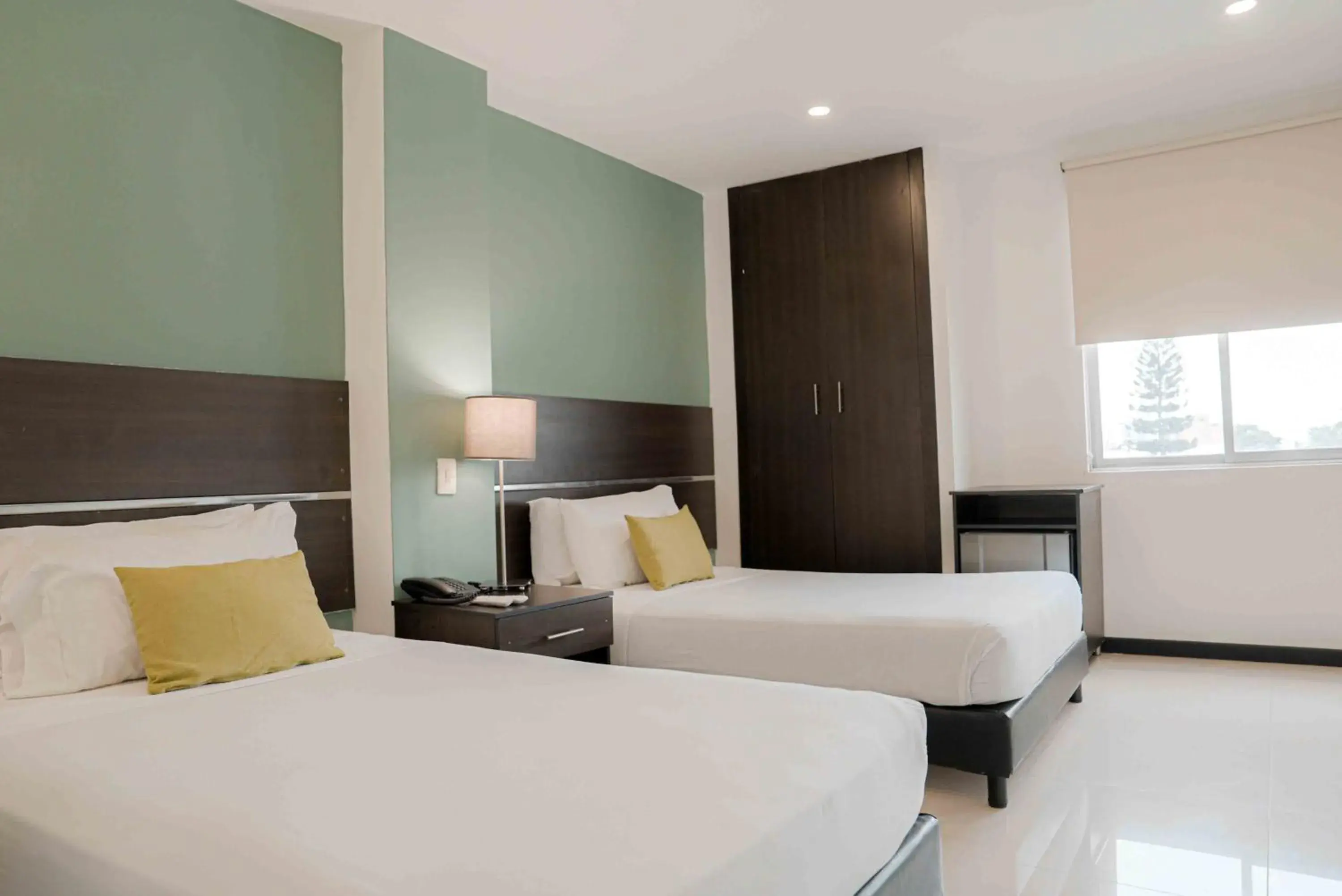Twin Room in Basic Hotel Chipichape by Hoteles MS Twin Room in Basic Hotel Chipichape by Hoteles MS