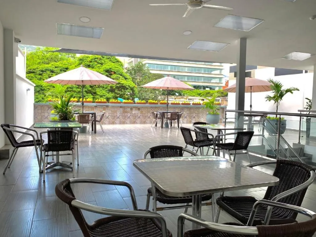 Basic Hotel Chipichape by Hoteles MS