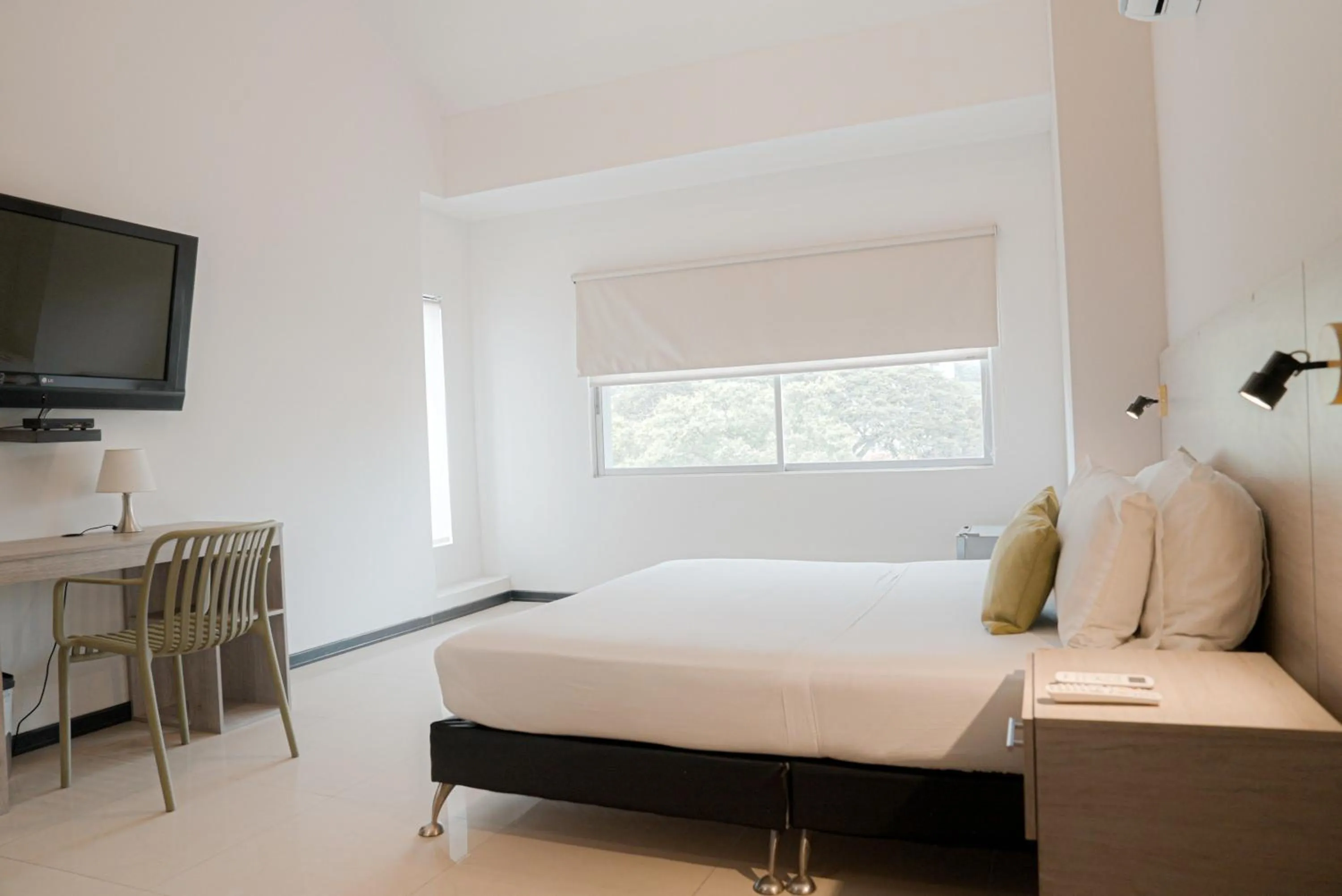 Bed in Basic Hotel Chipichape by Hoteles MS