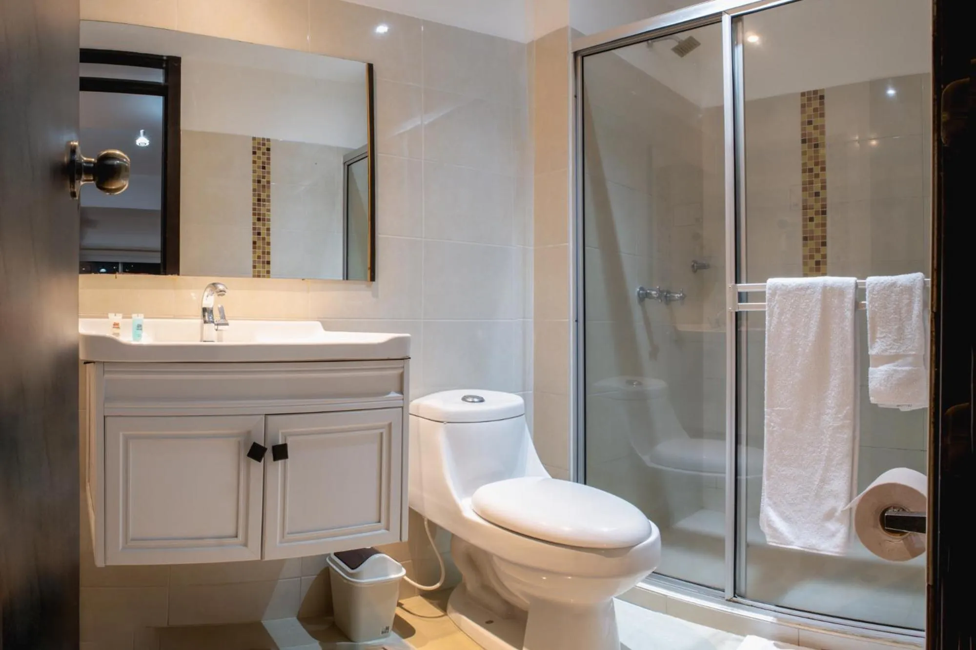 Basic Hotel Chipichape by Hoteles MS