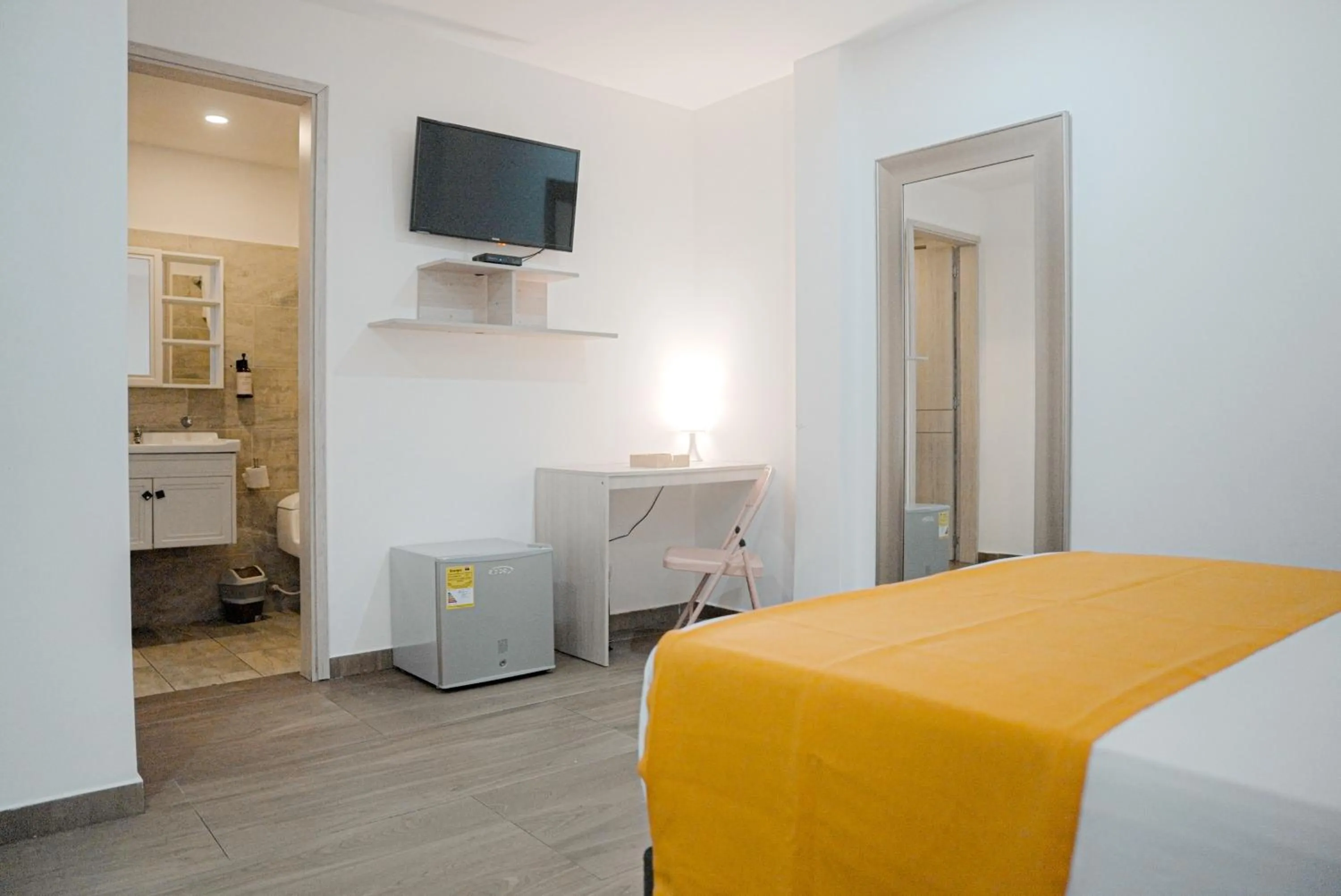 Bed in Basic Hotel Chipichape by Hoteles MS