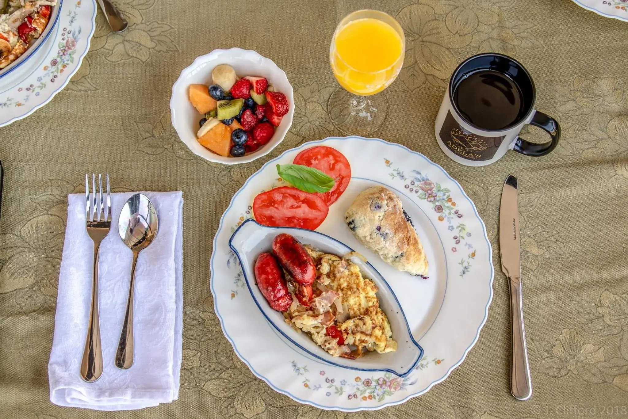 Food and drinks in Adela's Bed and Breakfast Food and drinks in Adela's Bed and Breakfast