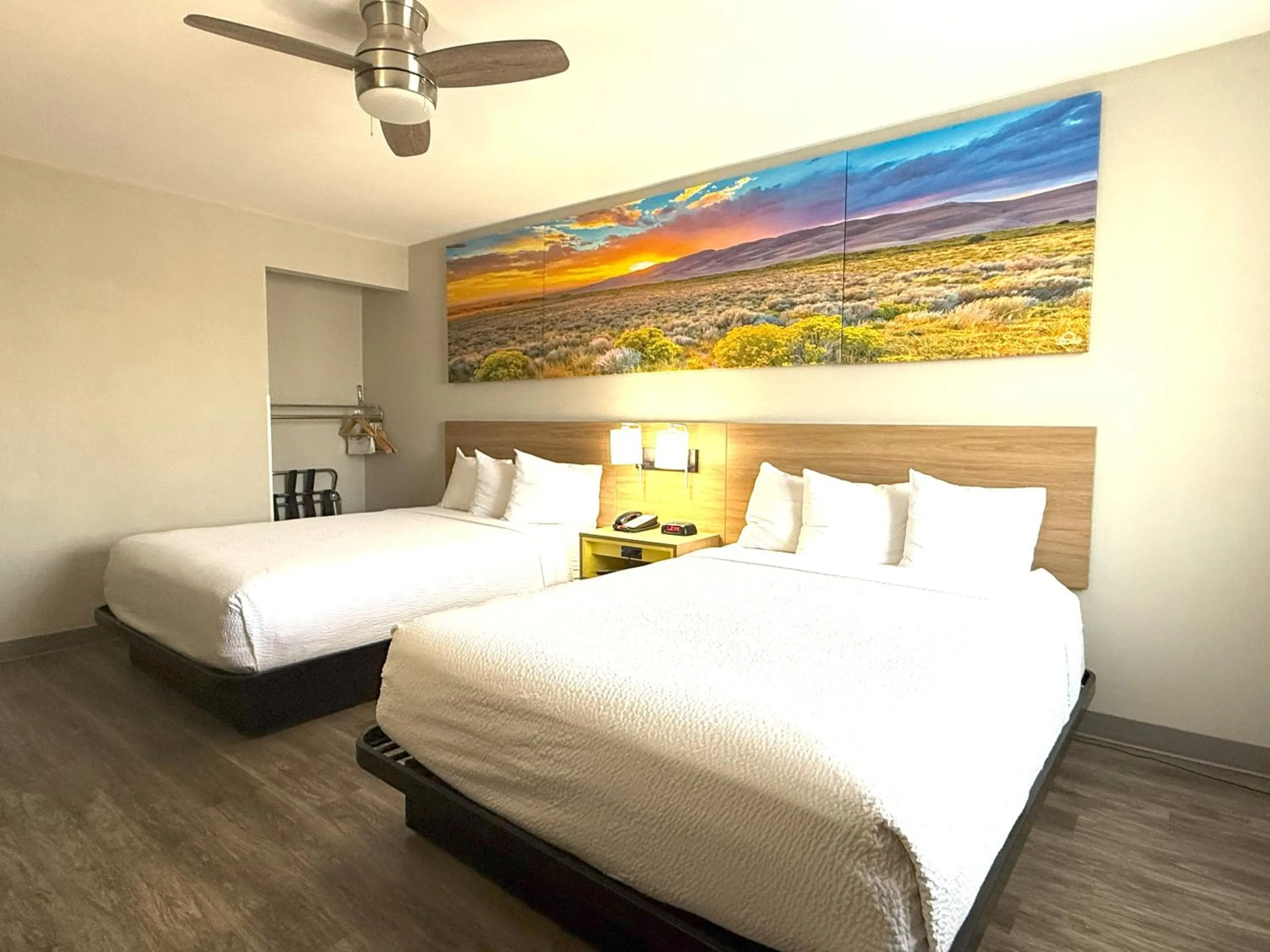 Bed in Days Inn by Wyndham Yuma