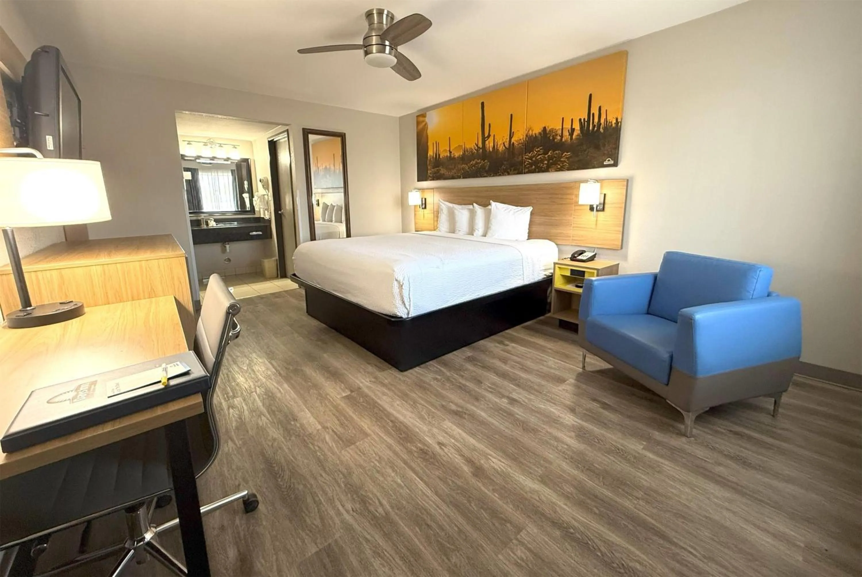 Photo of the whole room, Bed in Days Inn by Wyndham Yuma