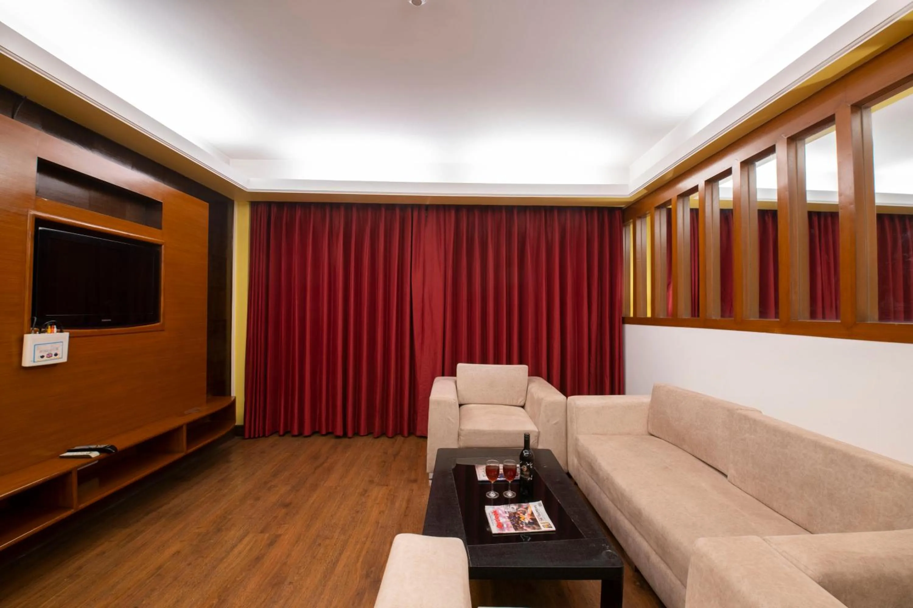 Mastiff Grand Manali Resort